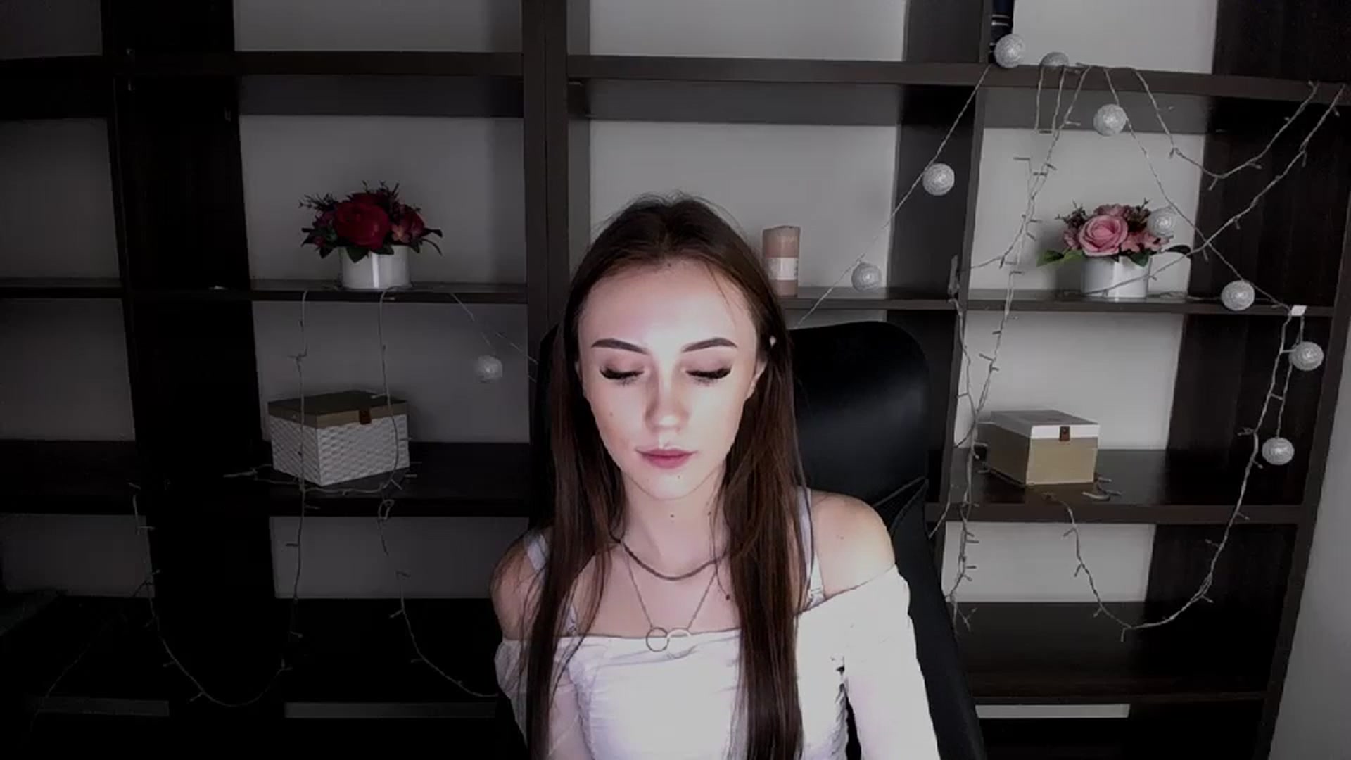 Gallery image thumbnail from Nikonara_'s myfreecams stream on, 01/23/2024, 13:56 image 7 of 20
