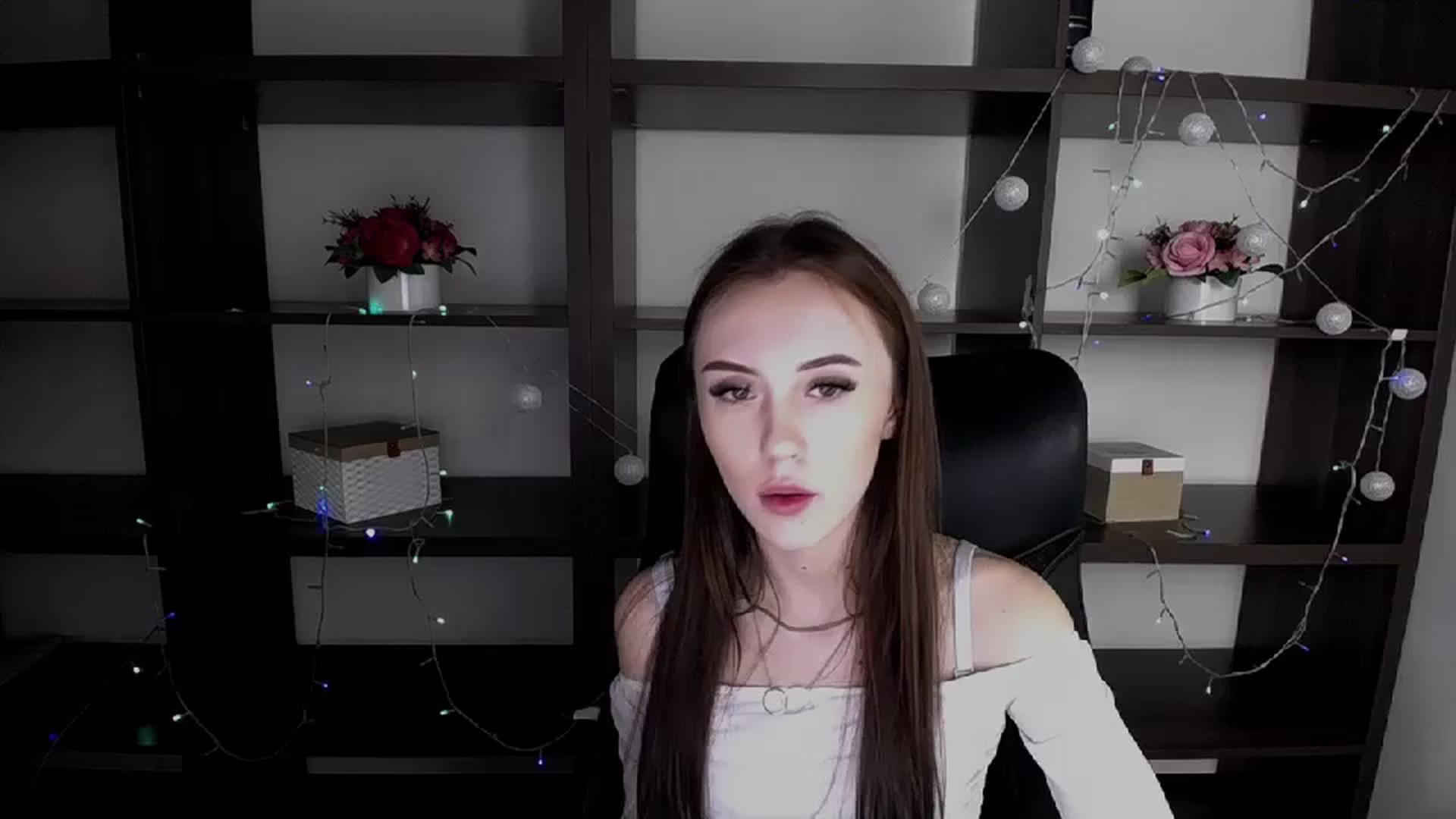 Gallery image thumbnail from Nikonara_'s myfreecams stream on, 01/23/2024, 13:56 image 19 of 20