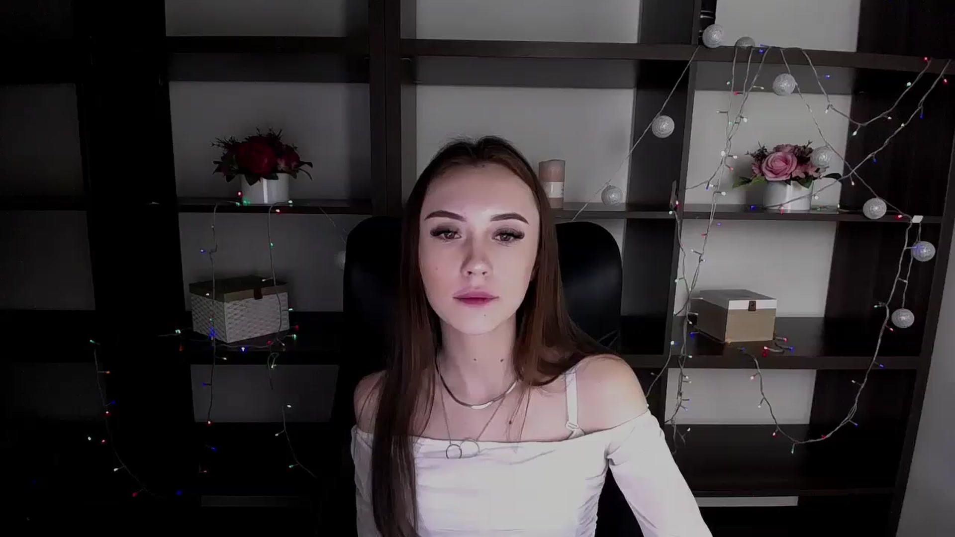 Gallery image thumbnail from Nikonara_'s myfreecams stream on, 01/23/2024, 15:47 image 2 of 20