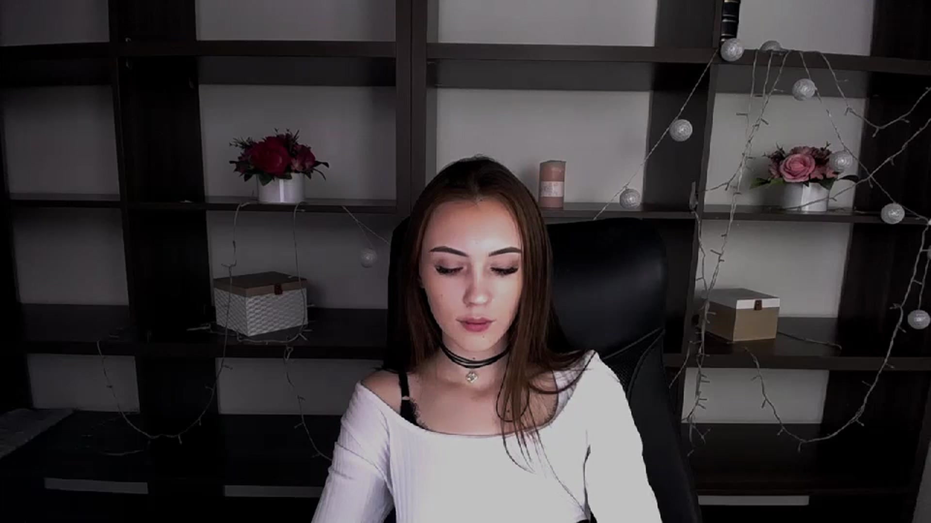 Gallery image thumbnail from Nikonara_'s myfreecams stream on, 01/31/2024, 13:21 image 13 of 20