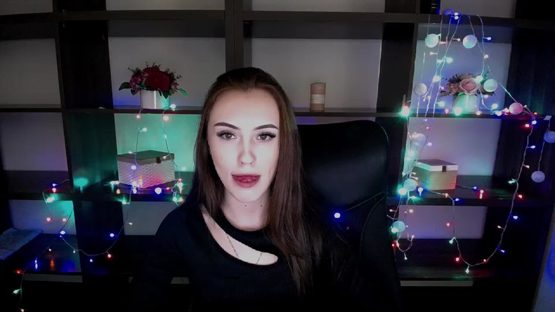 Gallery image thumbnail from Nikonara_'s myfreecams stream on, 02/13/2024, 15:11 image 4 of 20