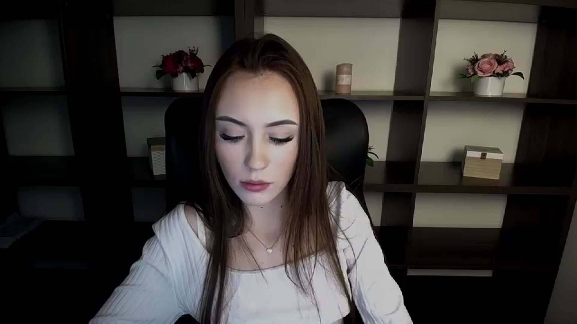 Gallery image thumbnail from Nikonara_'s myfreecams stream on, 02/28/2024, 15:47 image 14 of 20