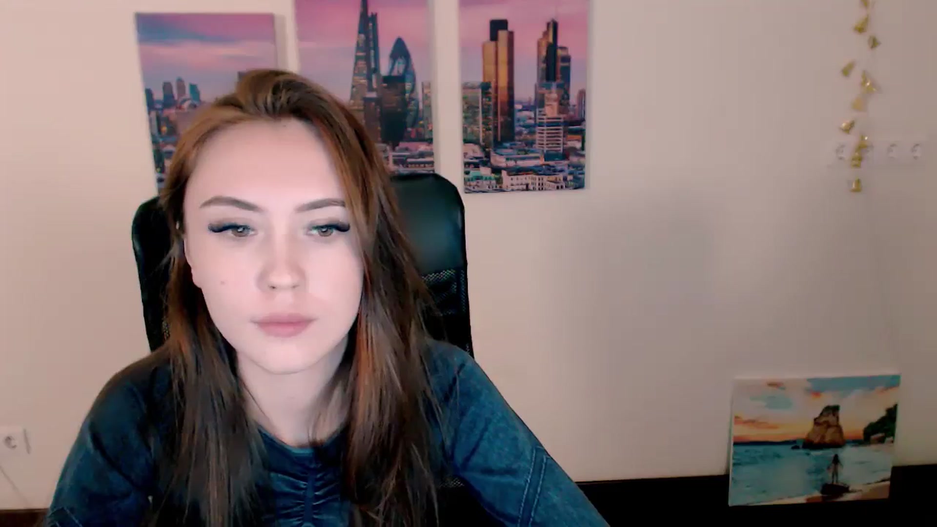 Gallery image thumbnail from Nikonara_'s myfreecams stream on, 03/25/2024, 16:49 image 3 of 20