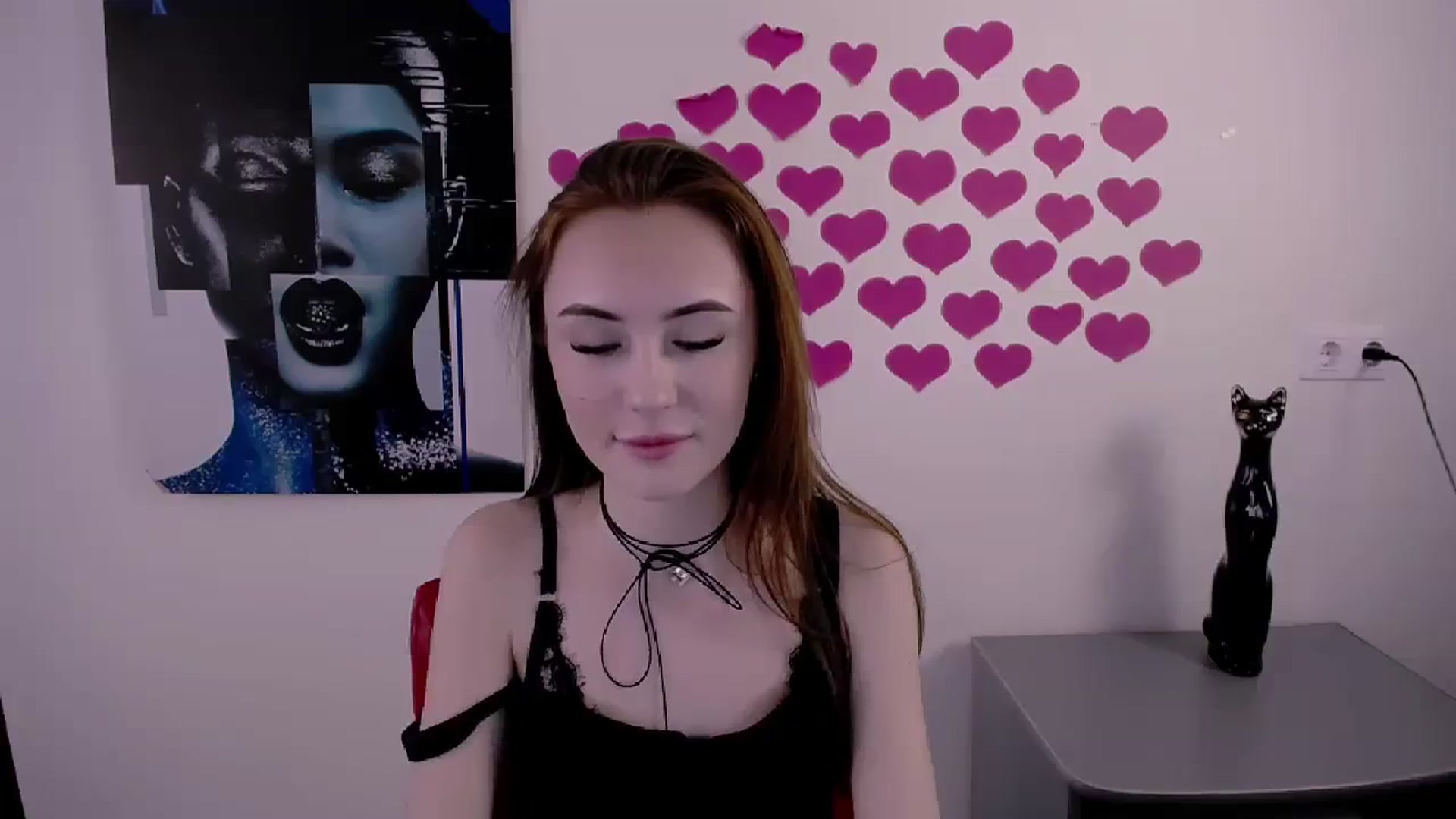 Gallery image thumbnail from Nikonara_'s myfreecams stream on, 03/31/2024, 15:23 image 14 of 20