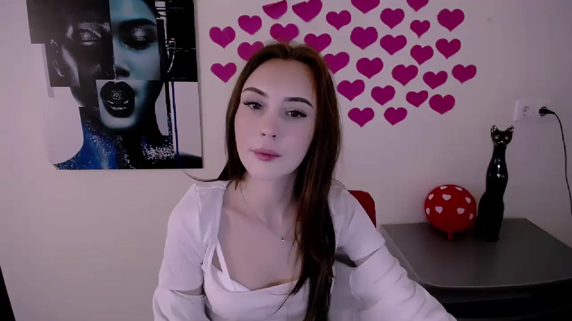 Gallery image thumbnail from Nikonara_'s myfreecams stream on, 04/21/2024, 15:02 image 15 of 20
