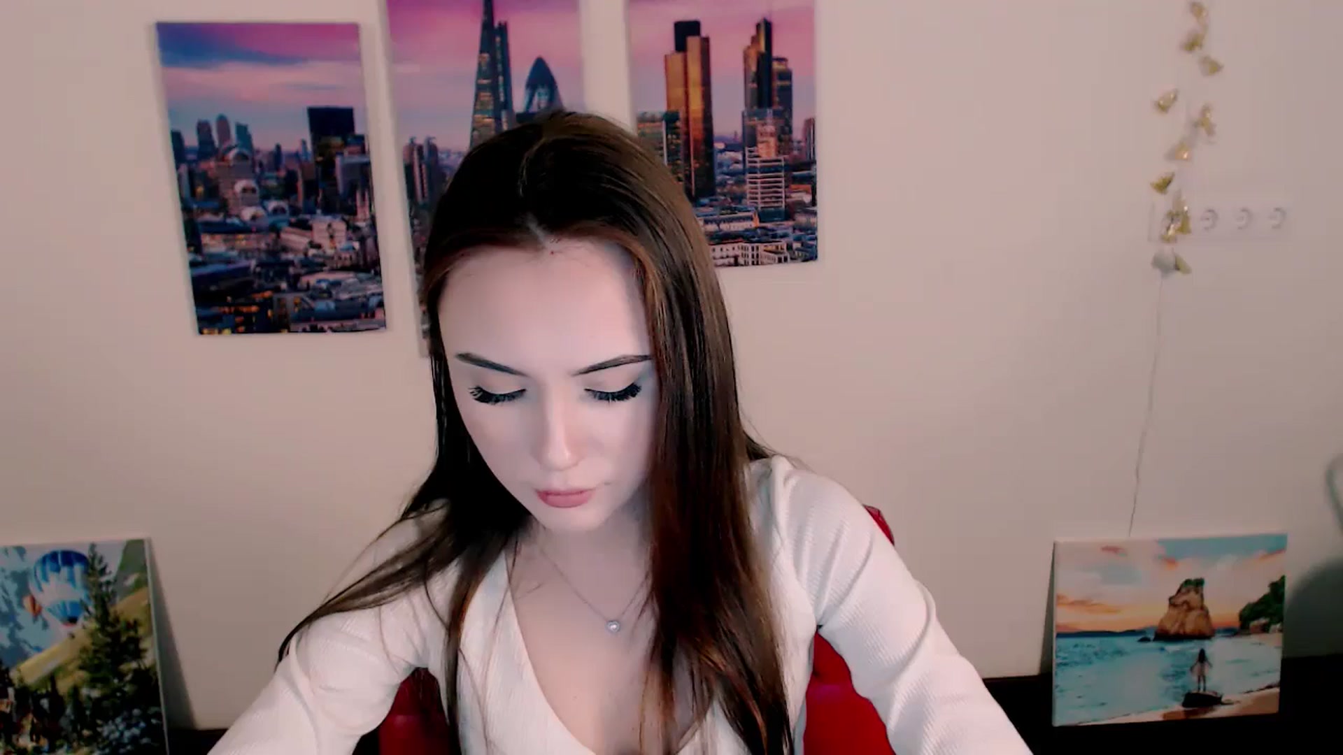 Gallery image thumbnail from Nikonara_'s myfreecams stream on, 04/22/2024, 16:06 image 8 of 20
