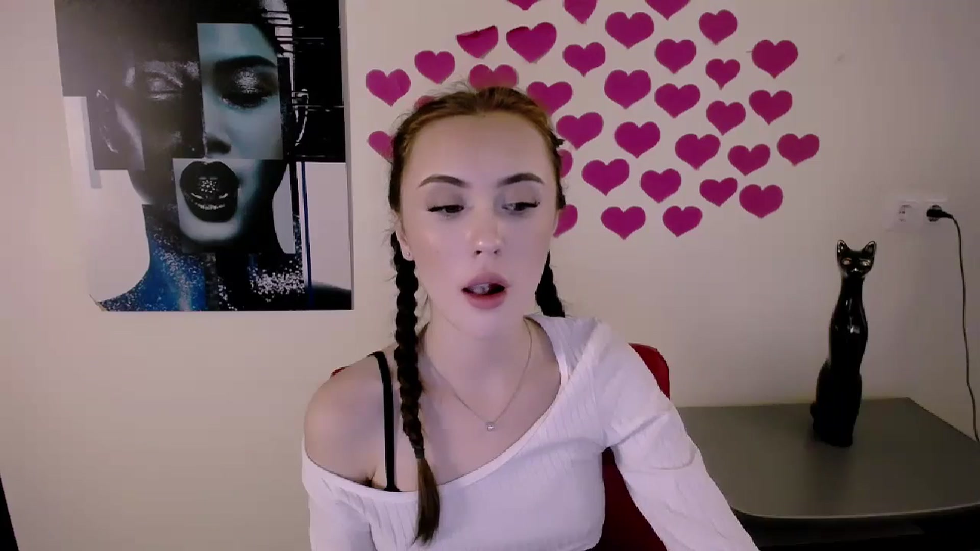 Gallery image thumbnail from Nikonara_'s myfreecams stream on, 04/25/2024, 17:23 image 13 of 20