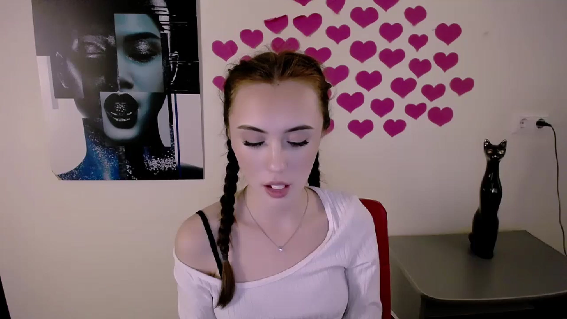 Gallery image thumbnail from Nikonara_'s myfreecams stream on, 04/25/2024, 17:23 image 4 of 20