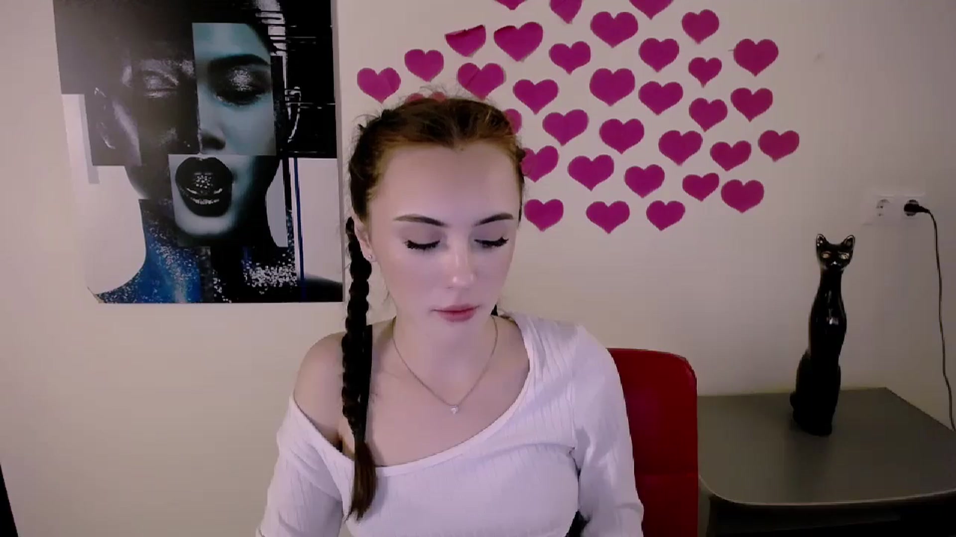 Gallery image thumbnail from Nikonara_'s myfreecams stream on, 04/25/2024, 17:23 image 14 of 20