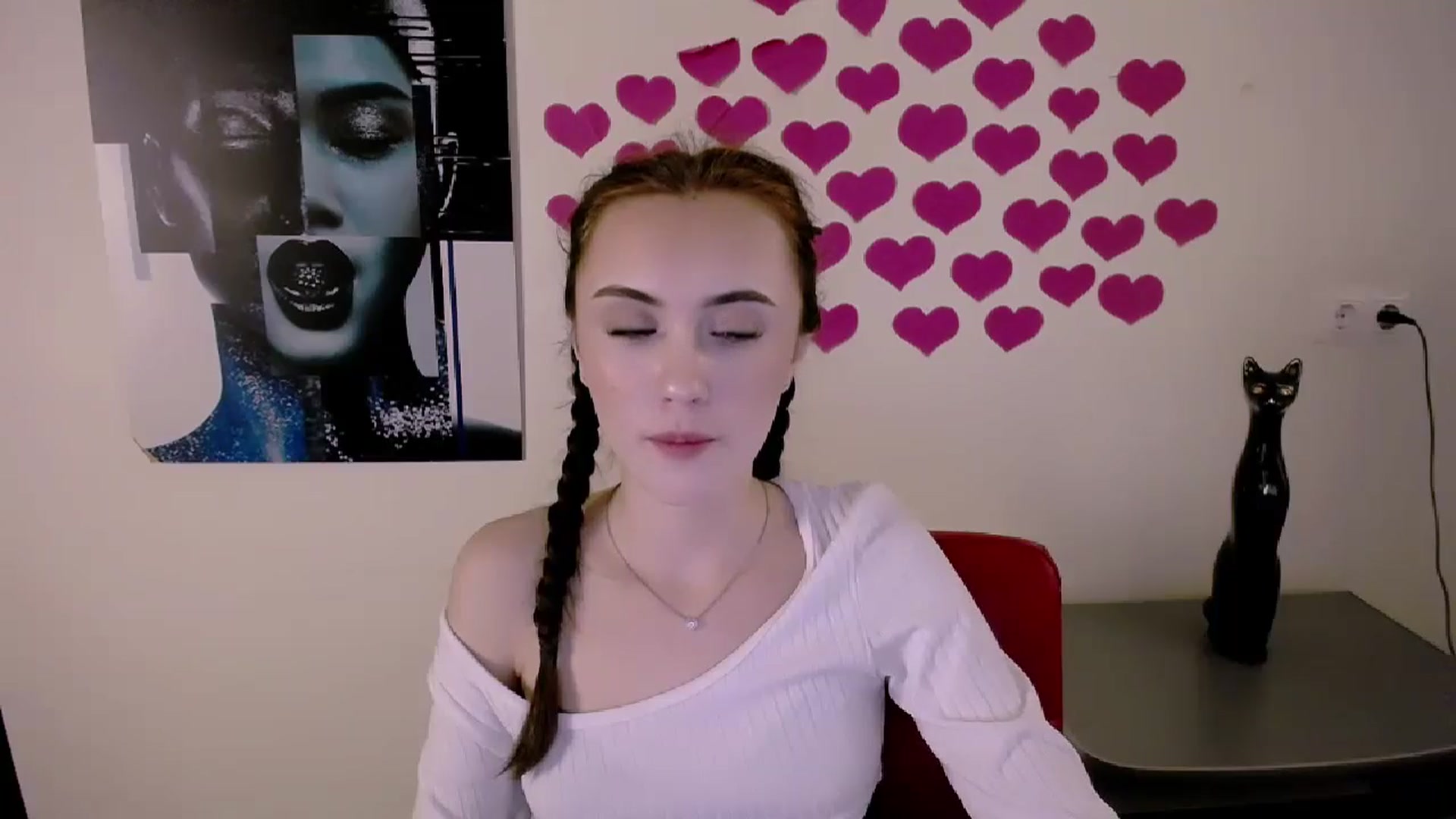 Gallery image thumbnail from Nikonara_'s myfreecams stream on, 04/25/2024, 17:23 image 17 of 20