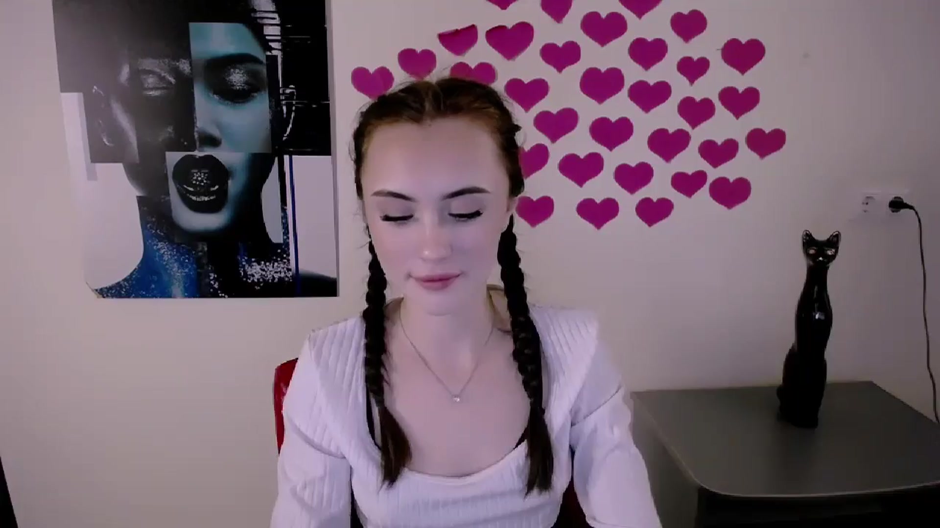 Gallery image thumbnail from Nikonara_'s myfreecams stream on, 04/25/2024, 18:13 image 7 of 20