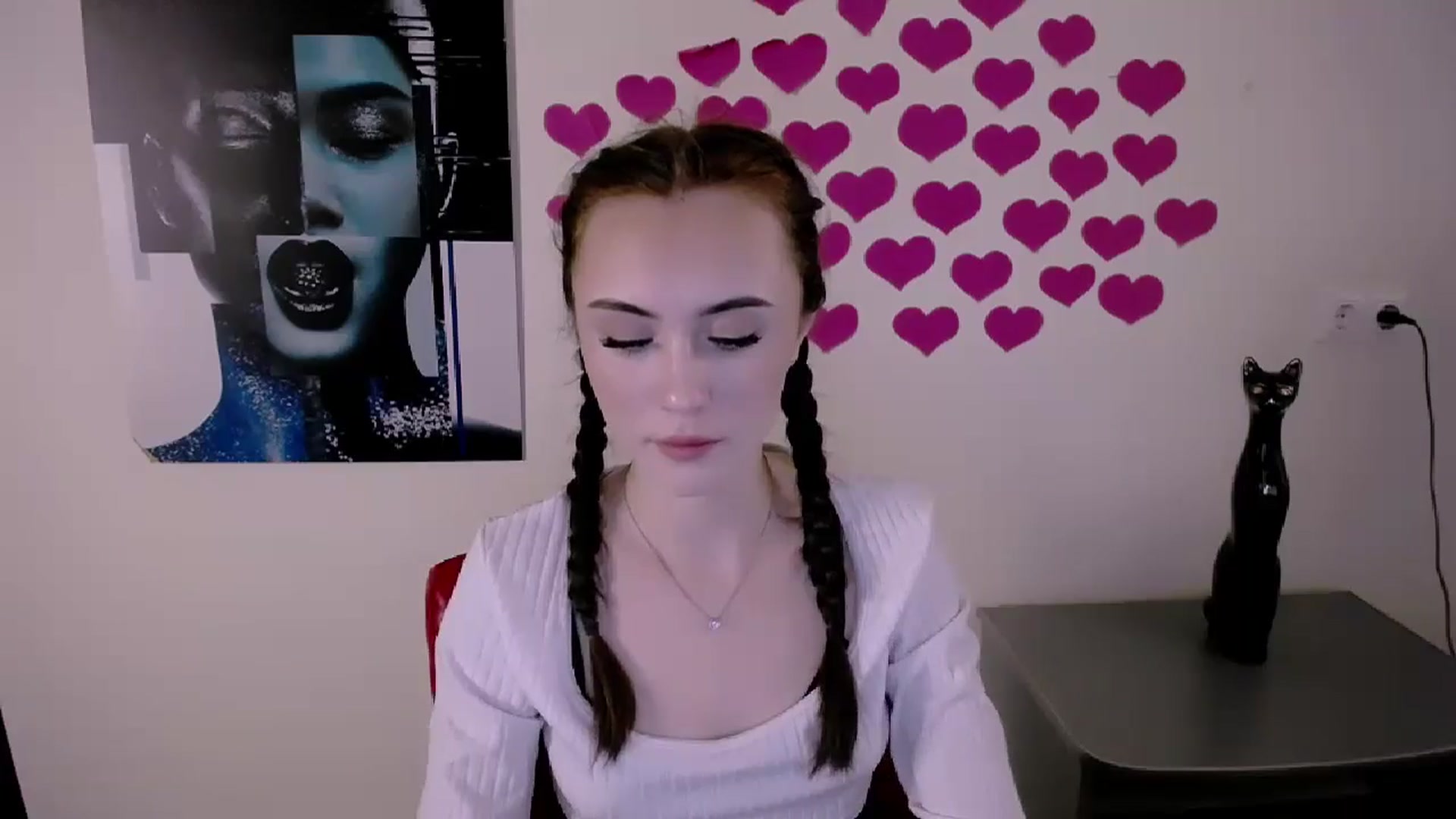 Gallery image thumbnail from Nikonara_'s myfreecams stream on, 04/25/2024, 18:13 image 6 of 20