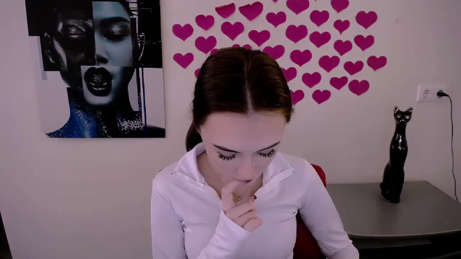 Gallery image thumbnail from Nikonara_'s myfreecams stream on, 04/27/2024, 13:21 image 8 of 20