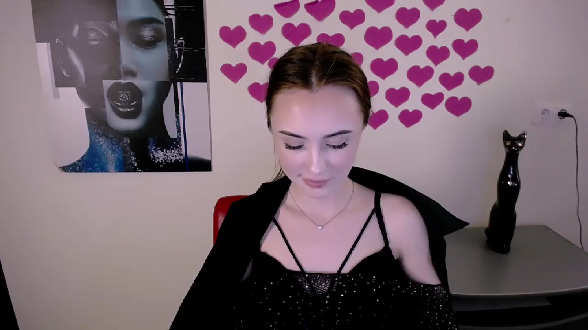 Gallery image thumbnail from Nikonara_'s myfreecams stream on, 04/28/2024, 17:41 image 10 of 20
