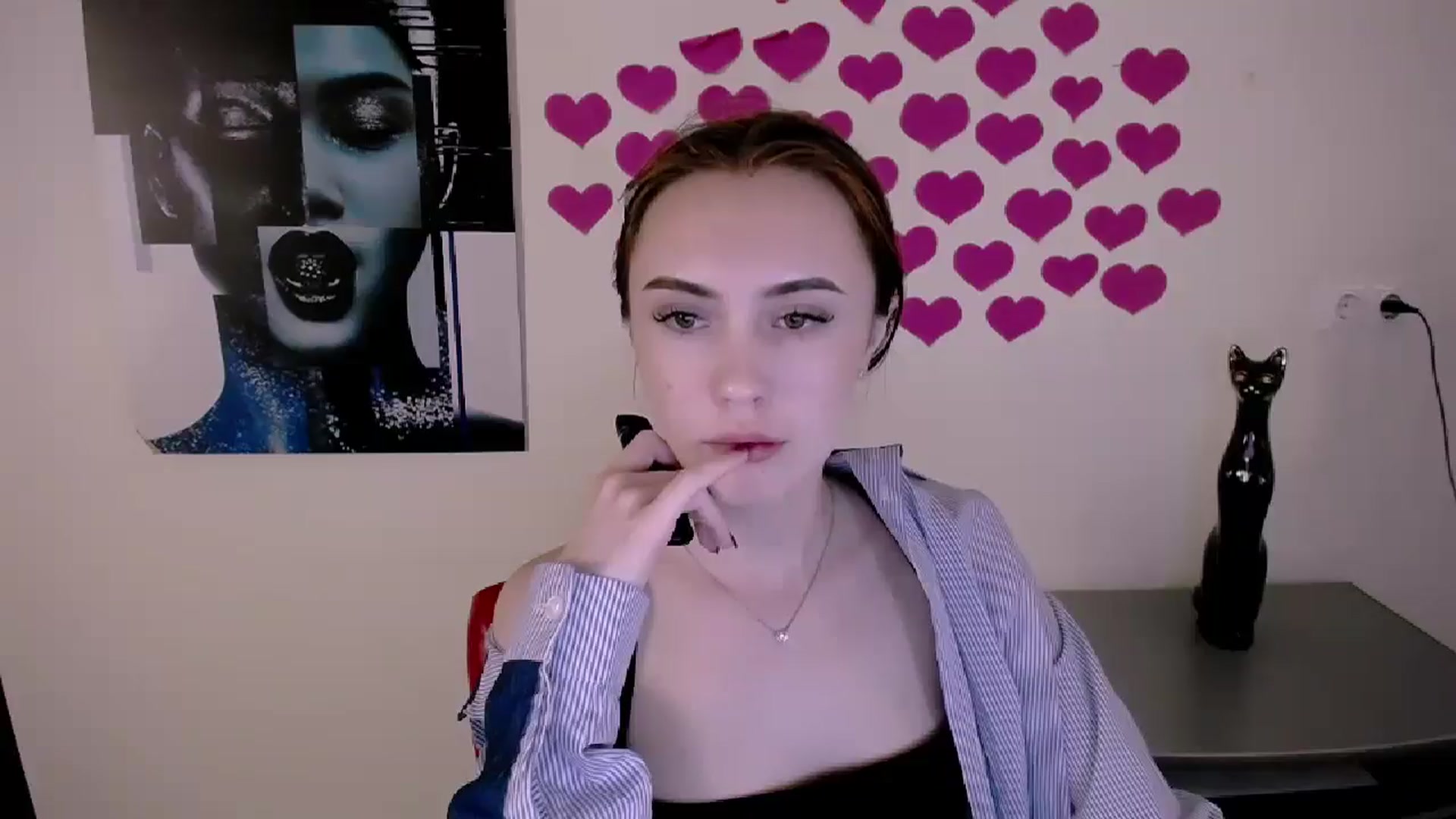 Gallery image thumbnail from Nikonara_'s myfreecams stream on, 05/02/2024, 17:41 image 8 of 20