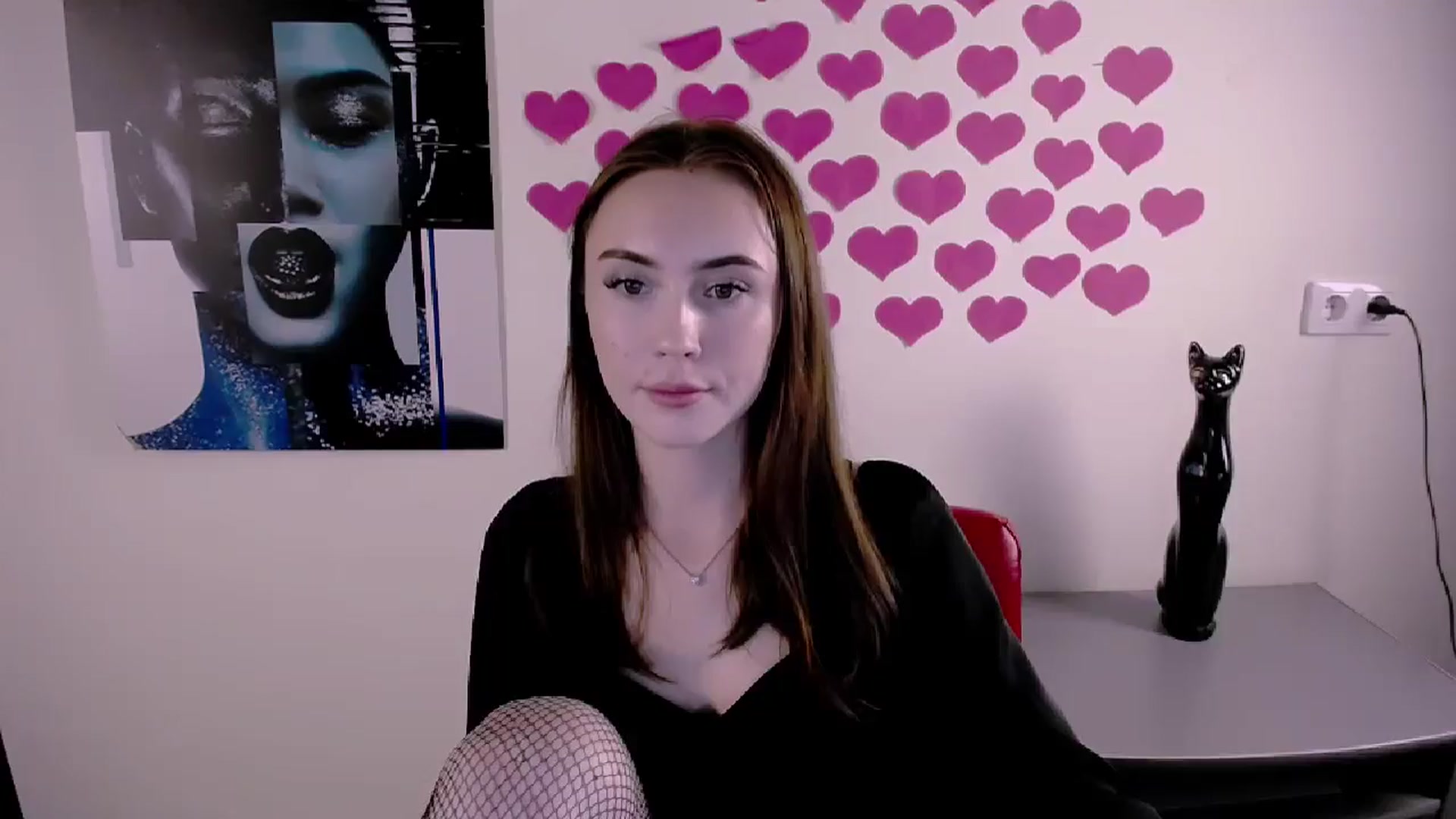 Gallery image thumbnail from Nikonara_'s myfreecams stream on, 05/27/2024, 16:22 image 15 of 20