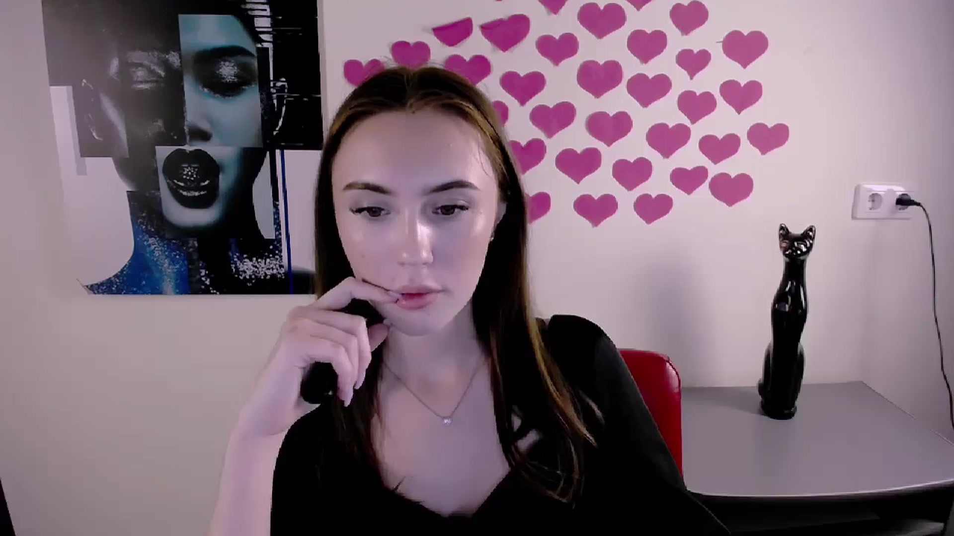 Gallery image thumbnail from Nikonara_'s myfreecams stream on, 05/27/2024, 16:22 image 7 of 20