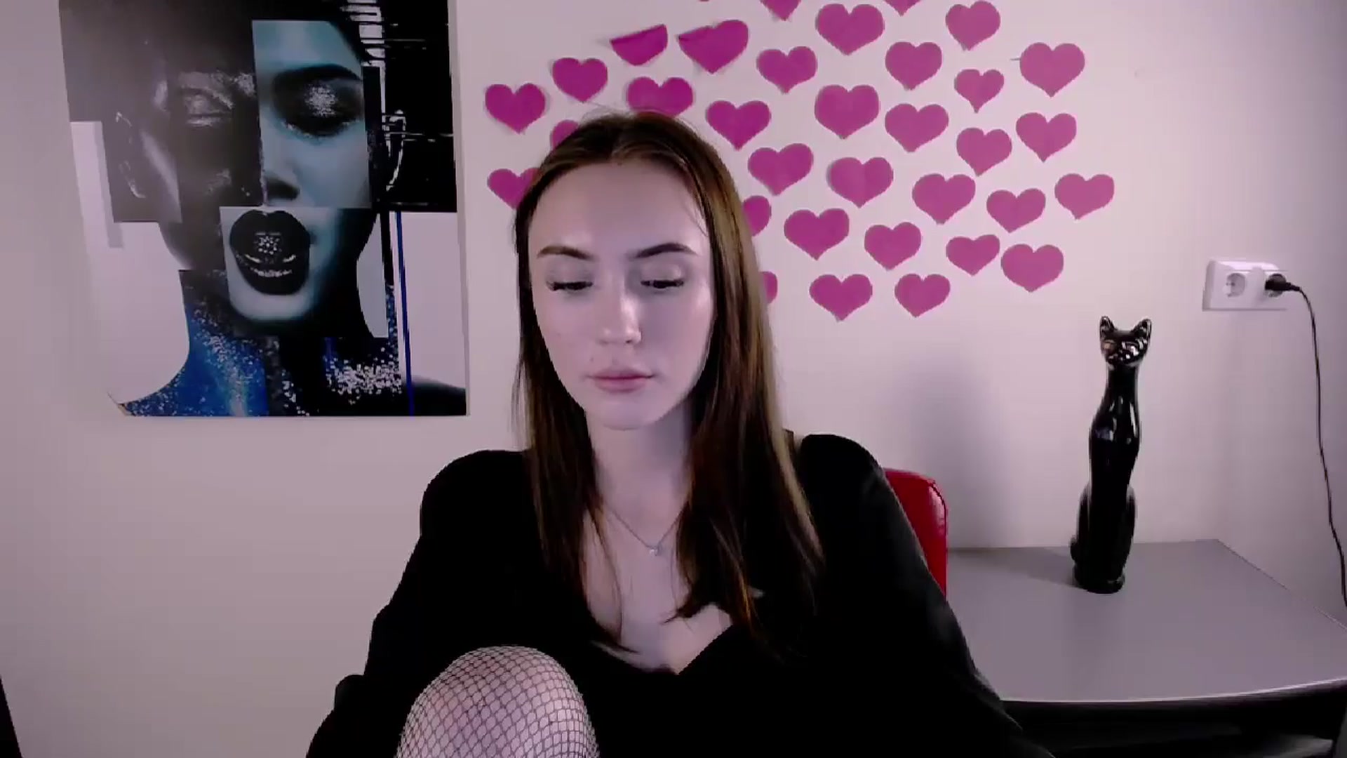 Gallery image thumbnail from Nikonara_'s myfreecams stream on, 05/27/2024, 16:22 image 17 of 20