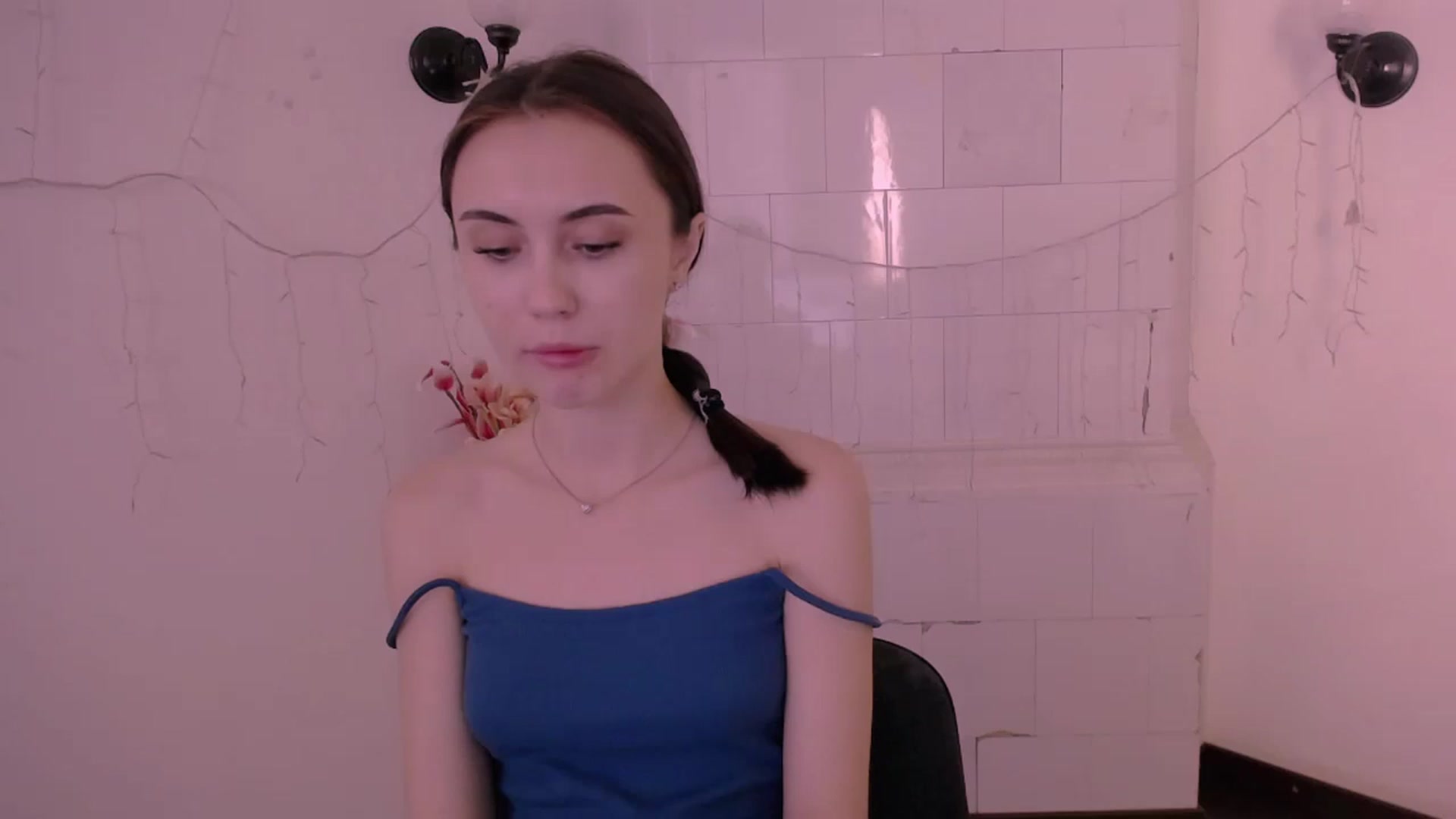 Gallery image thumbnail from Nikonara_'s myfreecams stream on, 06/03/2024, 11:16 image 13 of 20