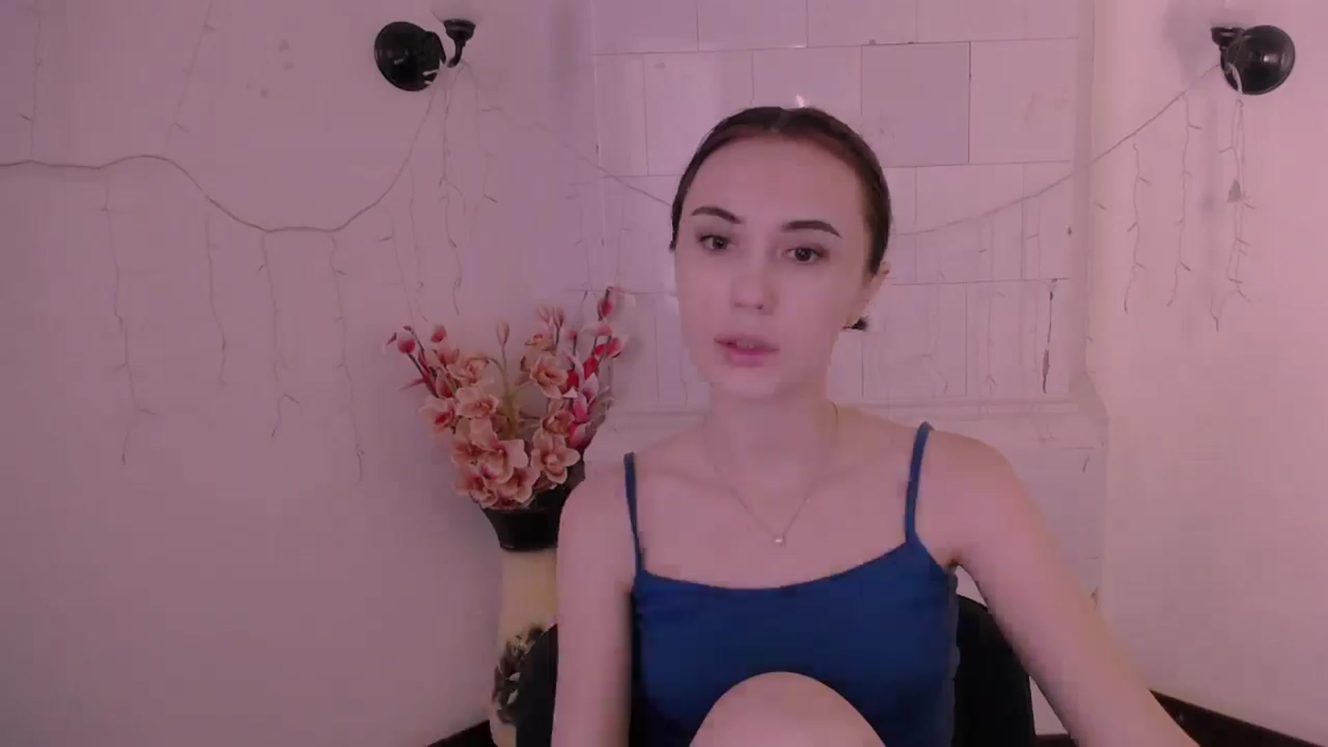Gallery image thumbnail from Nikonara_'s myfreecams stream on, 06/03/2024, 11:57 image 18 of 20
