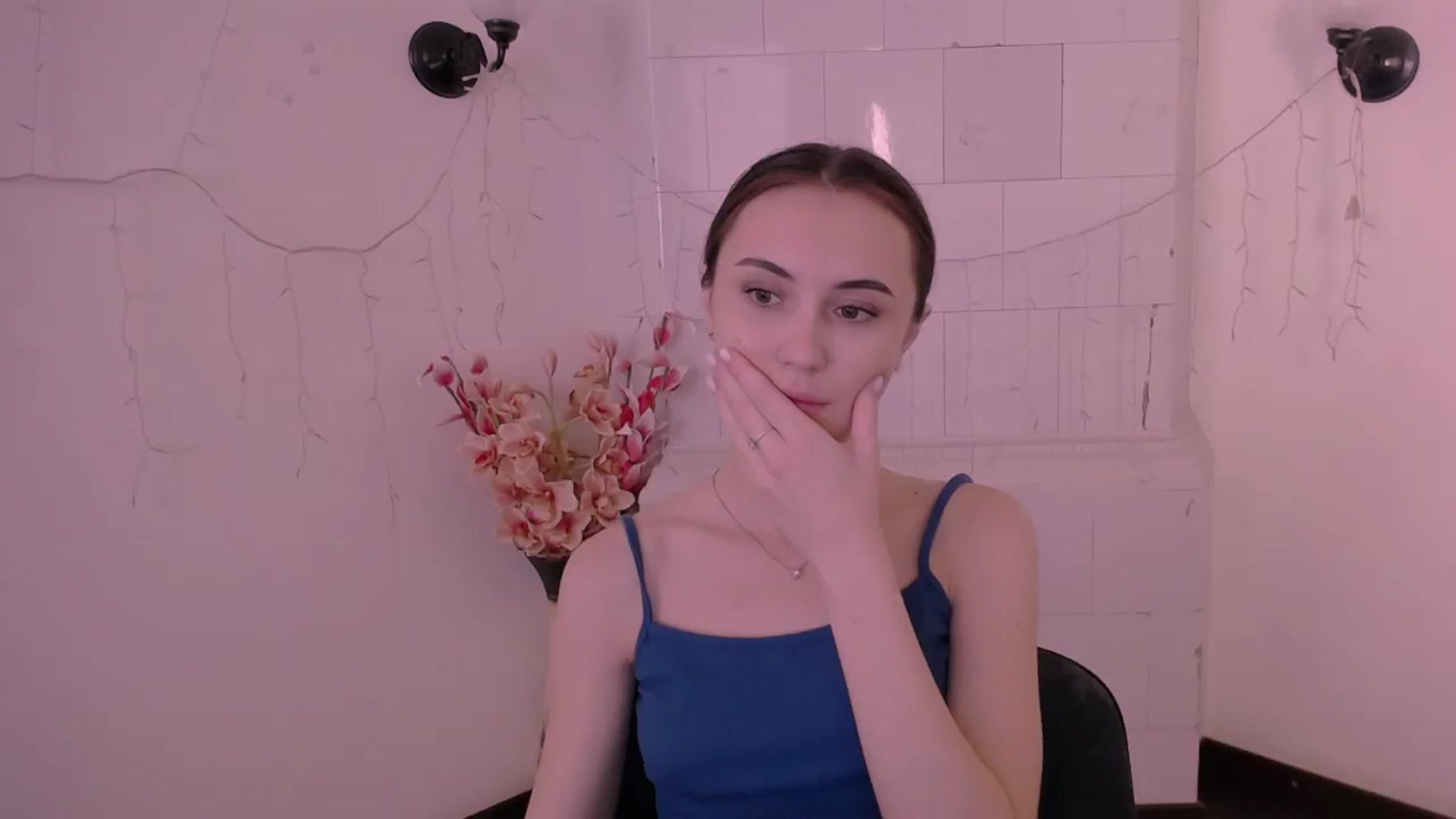 Gallery image thumbnail from Nikonara_'s myfreecams stream on, 06/03/2024, 11:57 image 11 of 20