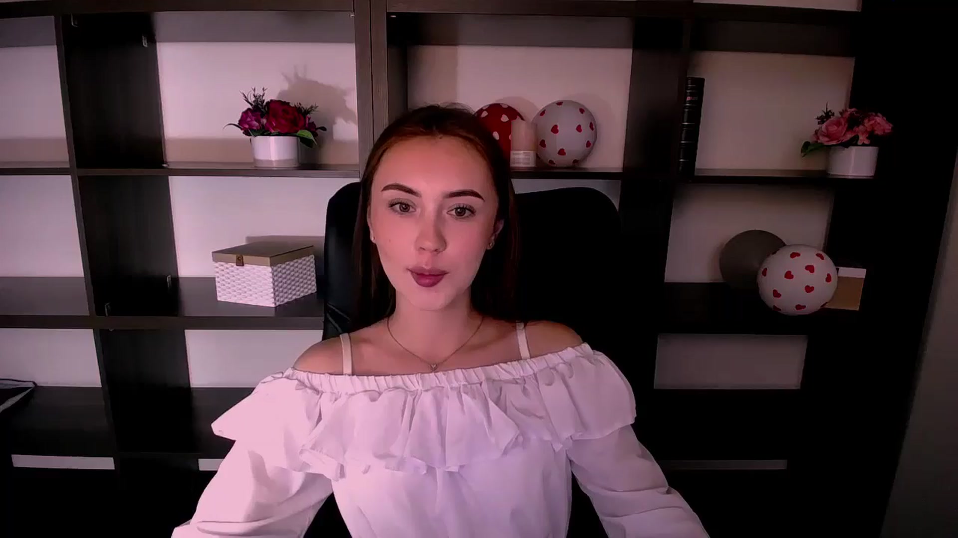 Gallery image thumbnail from Nikonara_'s myfreecams stream on, 06/09/2024, 13:16 image 11 of 20