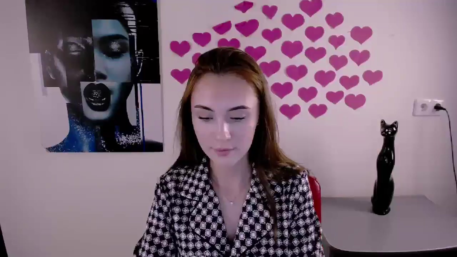 Gallery image thumbnail from Nikonara_'s myfreecams stream on, 06/17/2024, 14:35 image 17 of 20