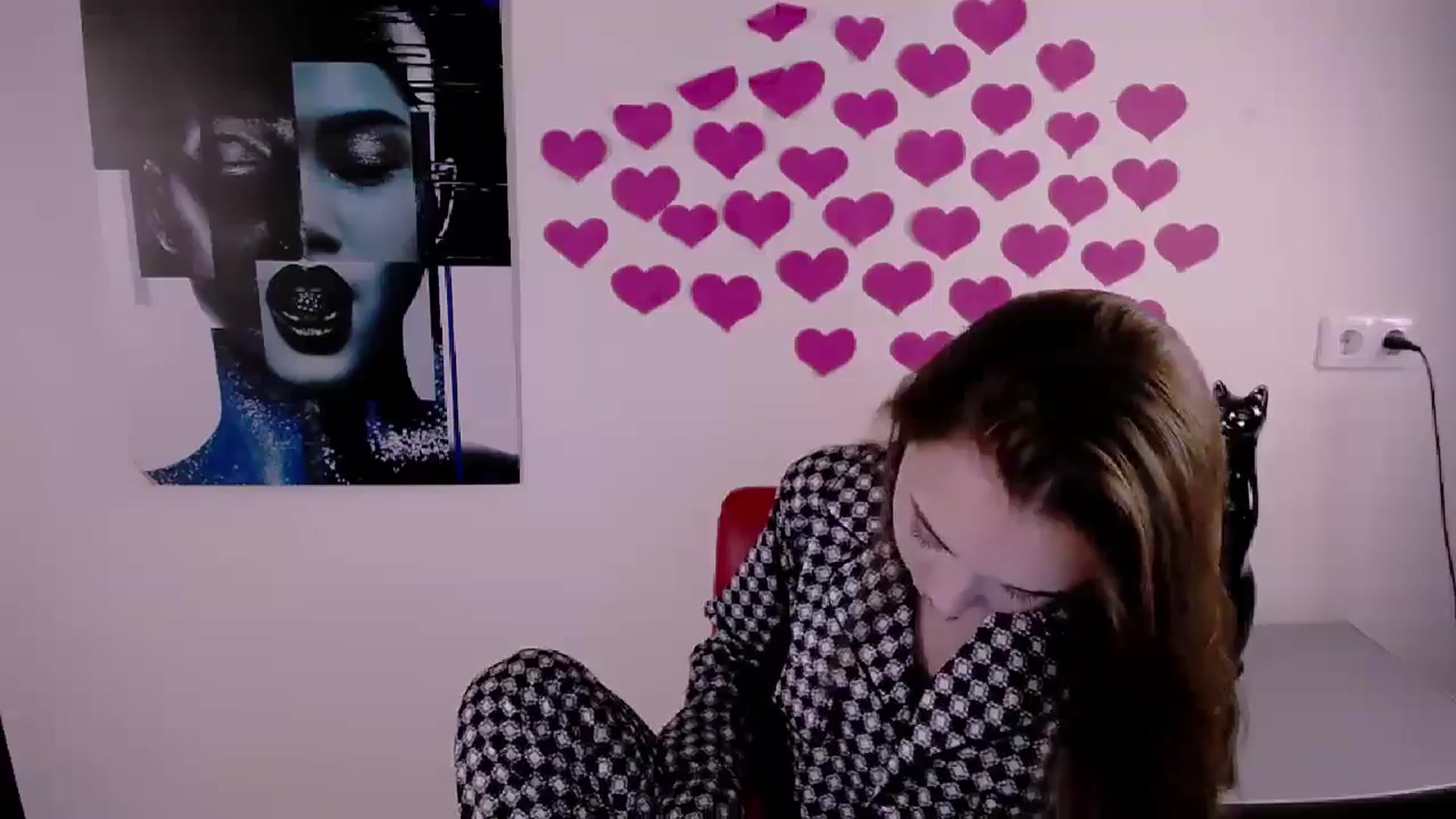 Gallery image thumbnail from Nikonara_'s myfreecams stream on, 06/17/2024, 14:35 image 13 of 20