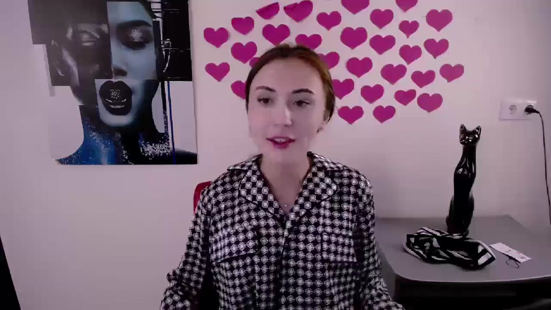 Gallery image thumbnail from Nikonara_'s myfreecams stream on, 06/17/2024, 16:39 image 7 of 20