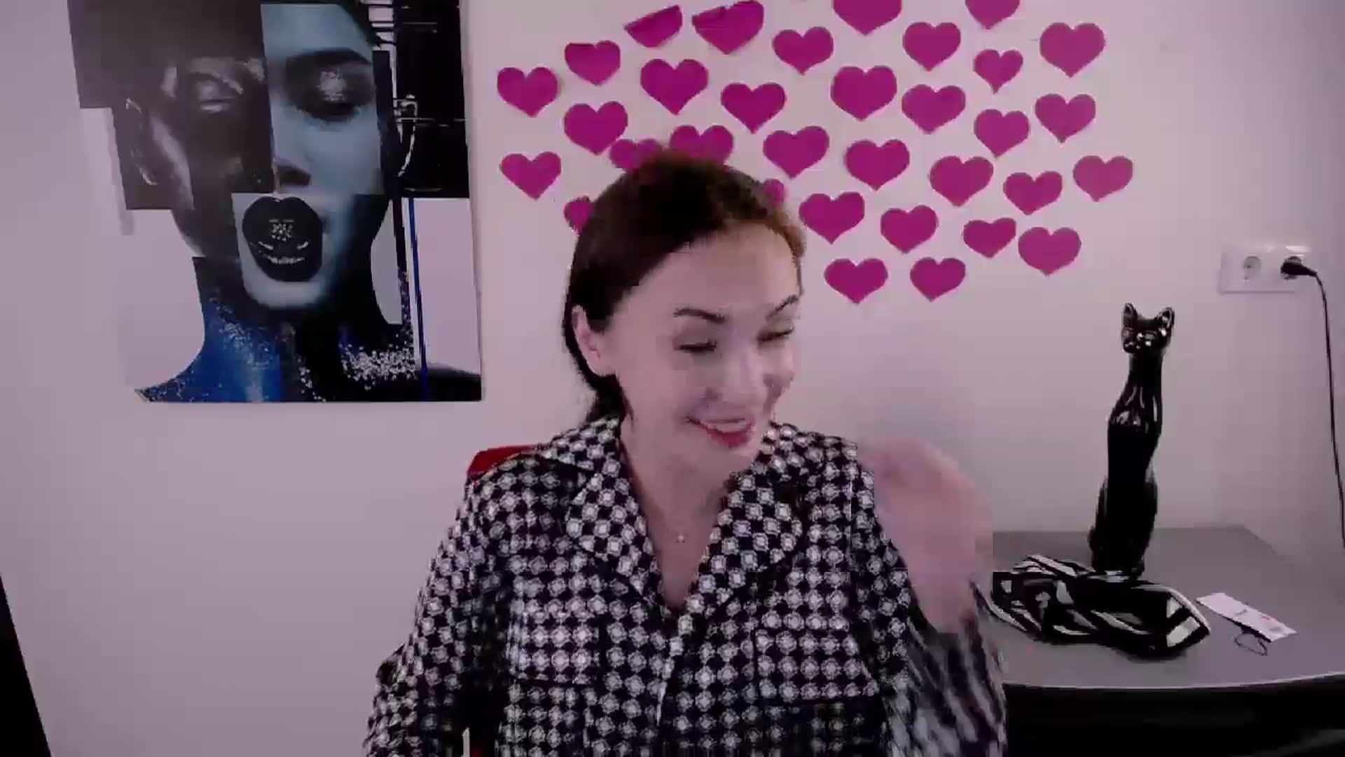 Gallery image thumbnail from Nikonara_'s myfreecams stream on, 06/17/2024, 16:39 image 4 of 20