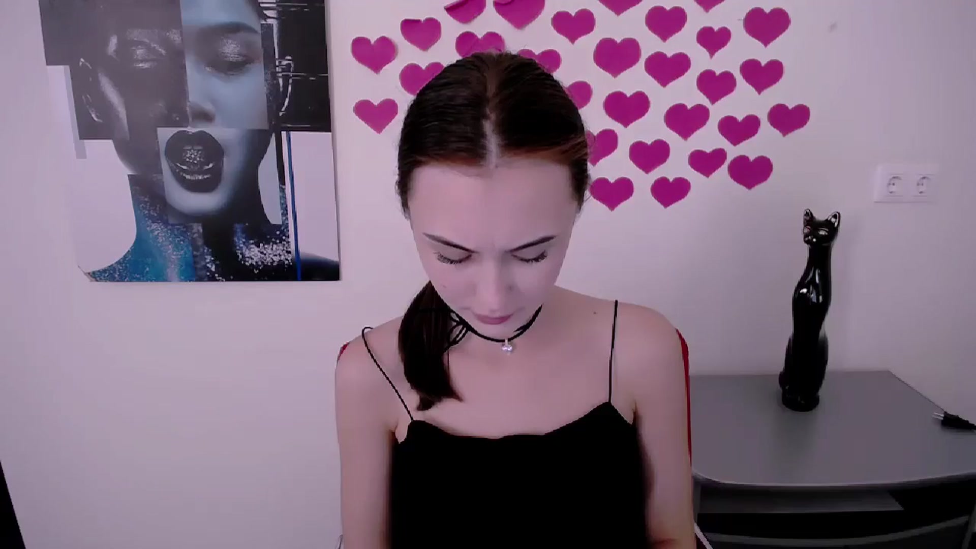 Gallery image thumbnail from Nikonara_'s myfreecams stream on, 06/18/2024, 15:38 image 15 of 20