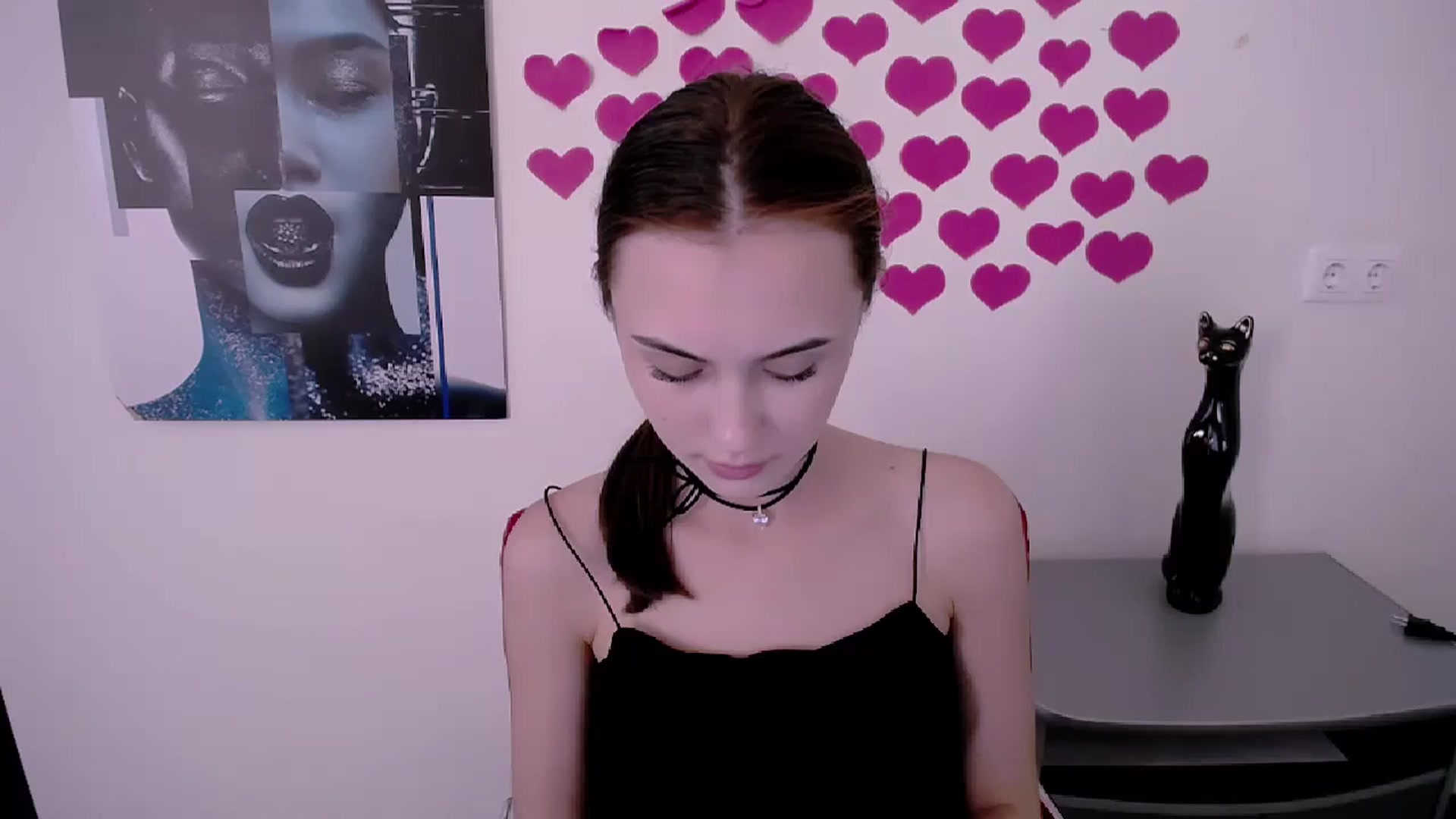 Gallery image thumbnail from Nikonara_'s myfreecams stream on, 06/18/2024, 15:38 image 14 of 20