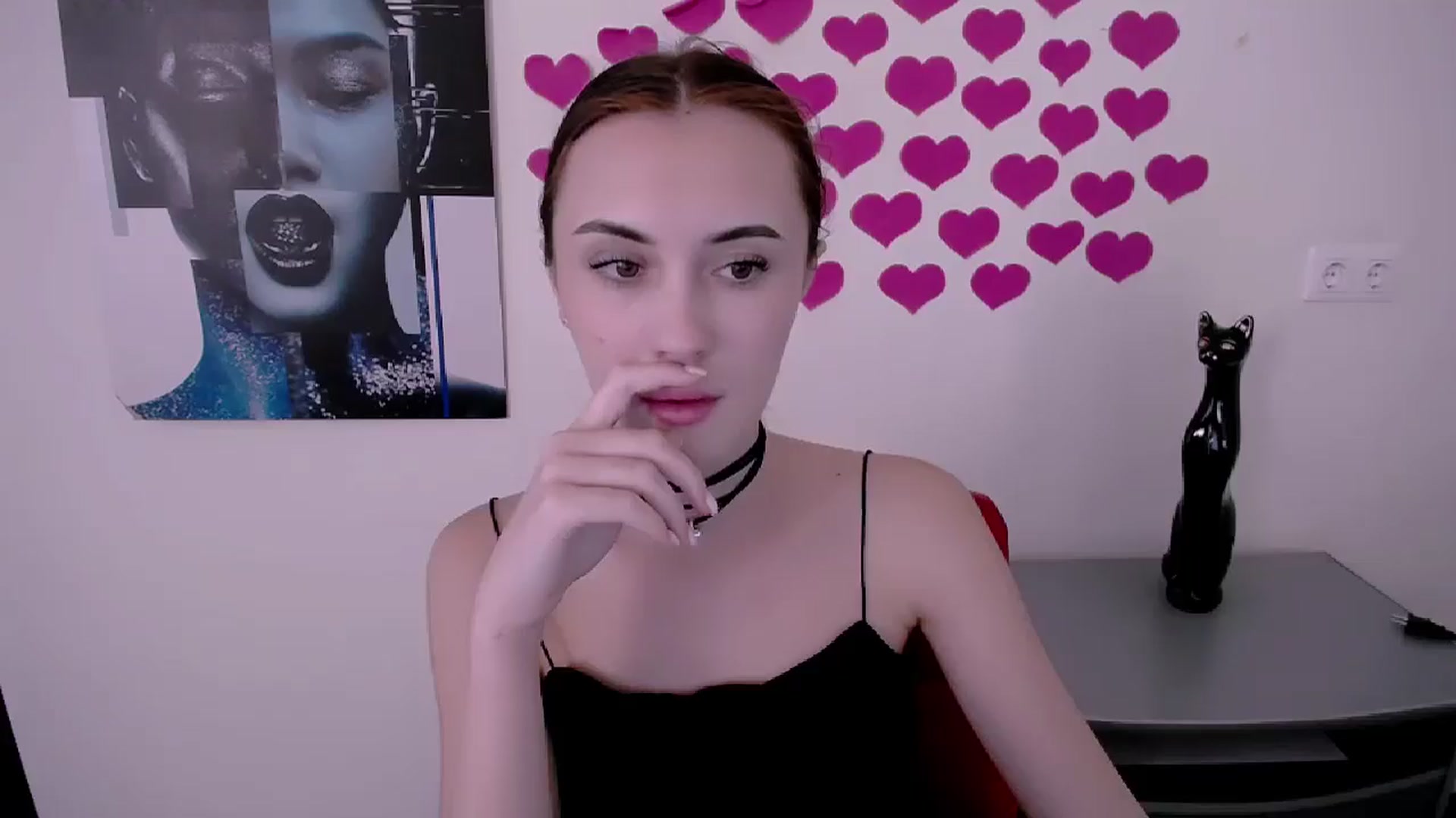 Gallery image thumbnail from Nikonara_'s myfreecams stream on, 06/18/2024, 15:38 image 2 of 20