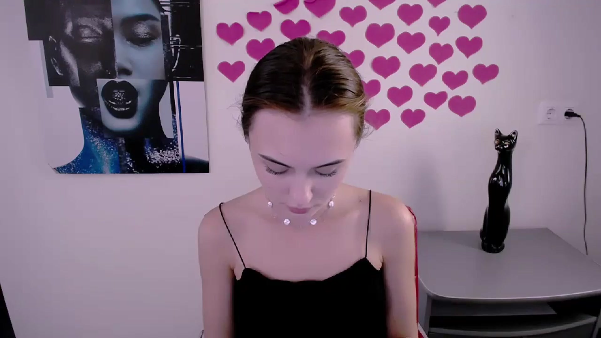 Gallery image thumbnail from Nikonara_'s myfreecams stream on, 06/18/2024, 16:34 image 16 of 20