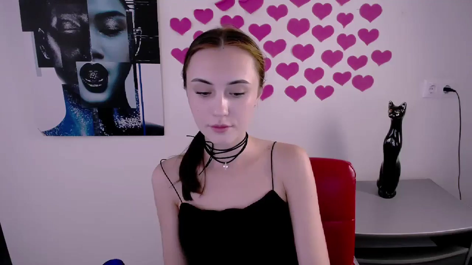 Gallery image thumbnail from Nikonara_'s myfreecams stream on, 06/18/2024, 16:34 image 7 of 20