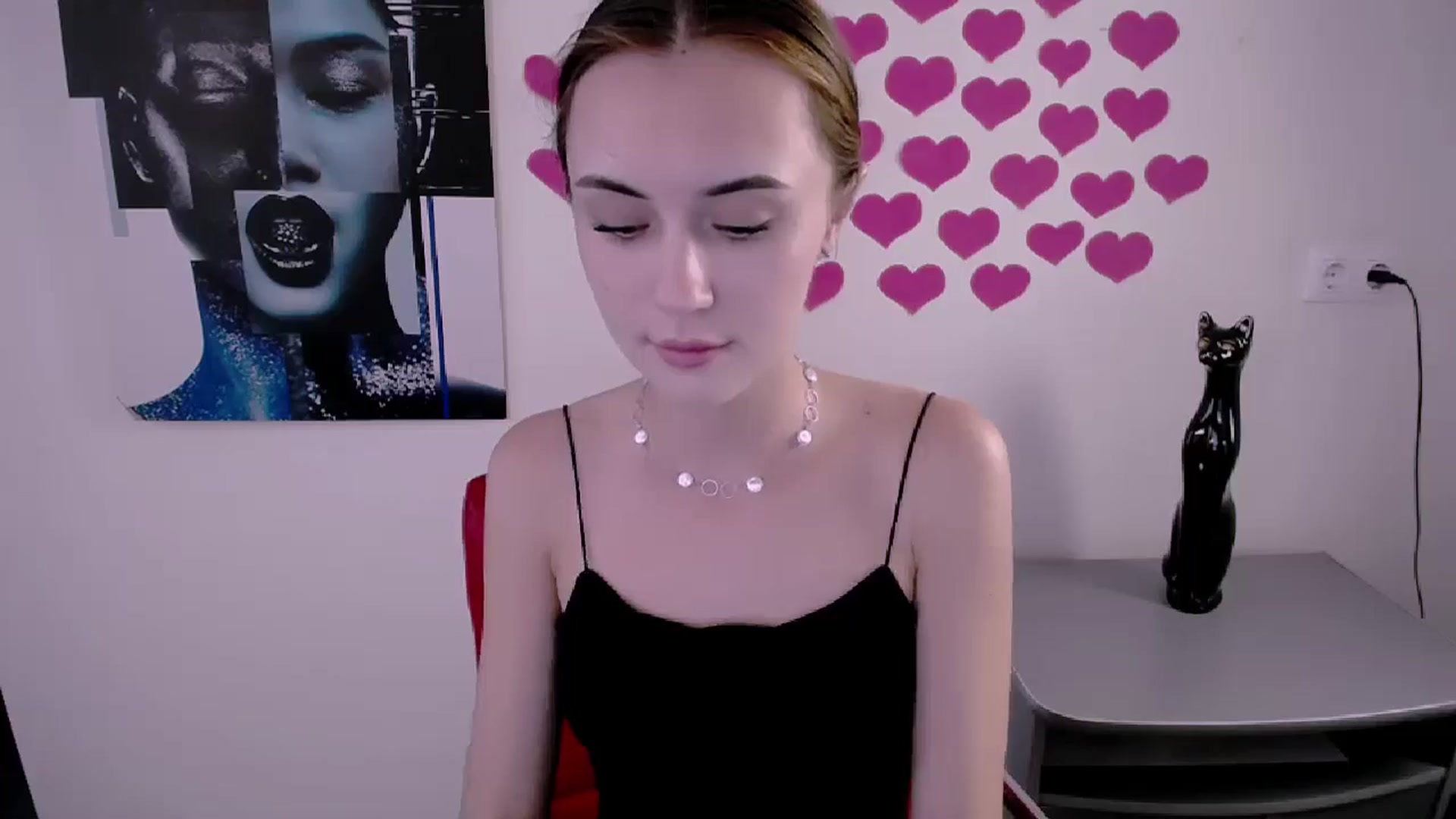Gallery image thumbnail from Nikonara_'s myfreecams stream on, 06/18/2024, 16:34 image 19 of 20