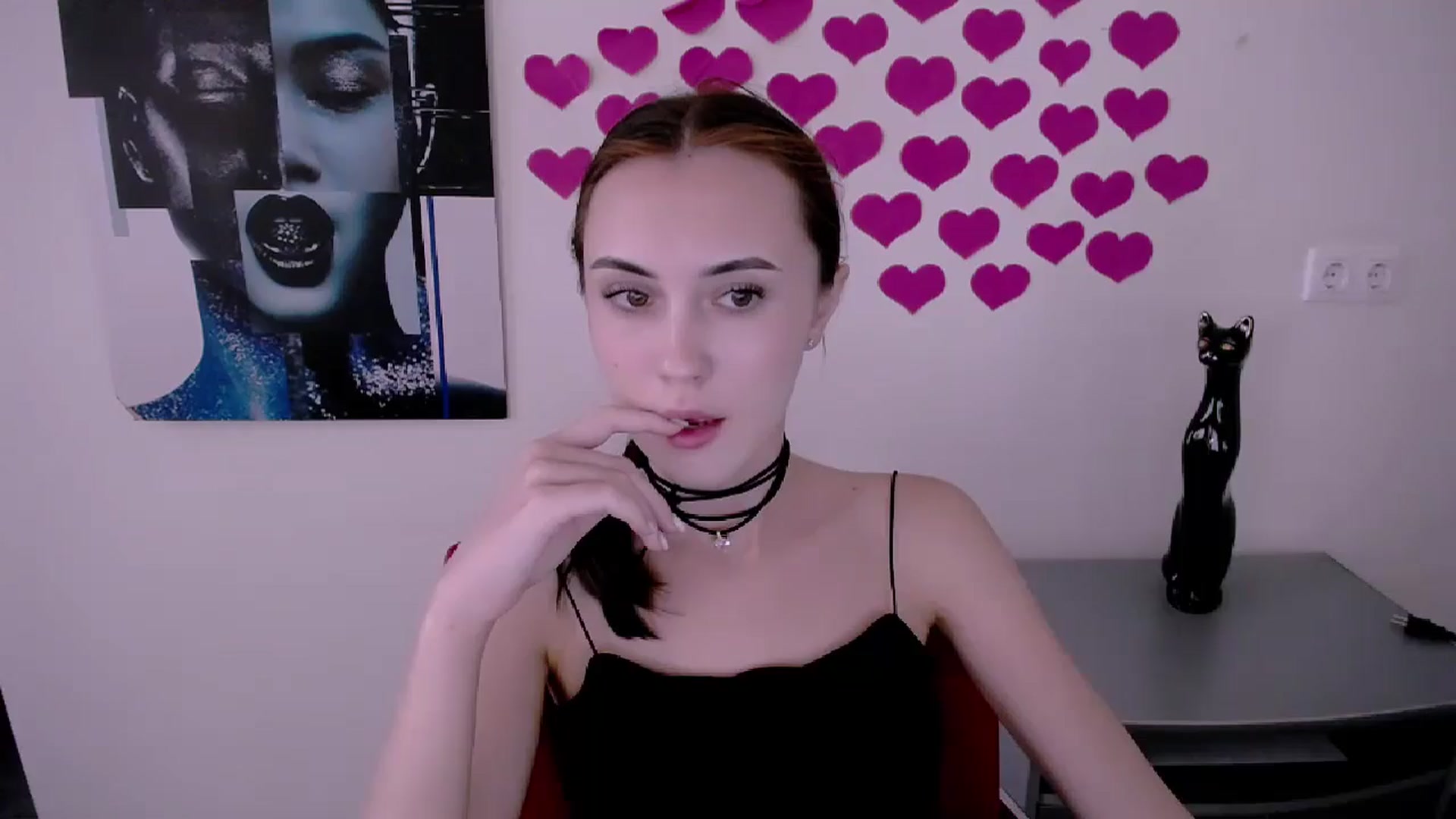 Gallery image thumbnail from Nikonara_'s myfreecams stream on, 06/18/2024, 16:34 image 1 of 20