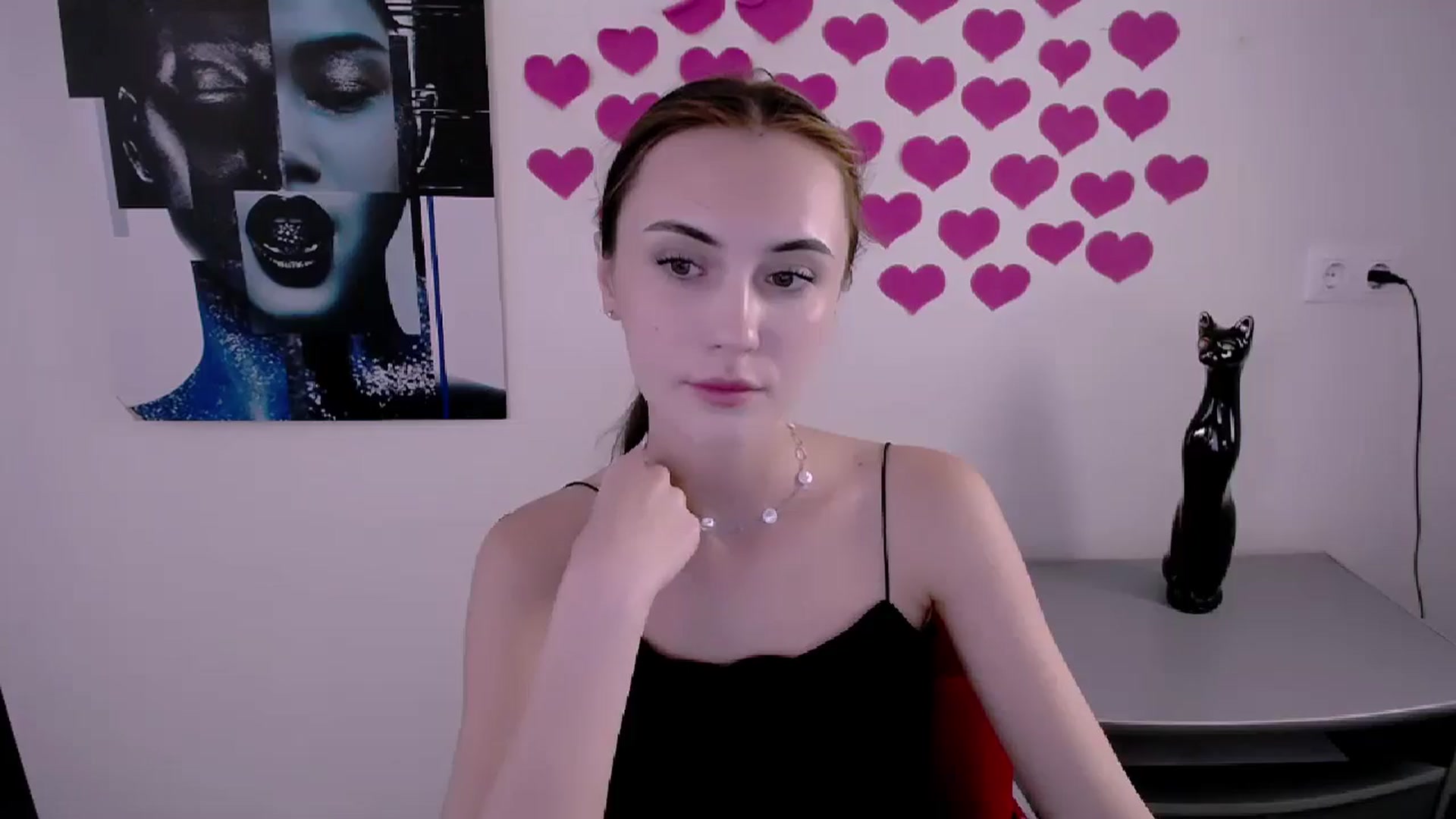 Gallery image thumbnail from Nikonara_'s myfreecams stream on, 06/18/2024, 16:34 image 17 of 20