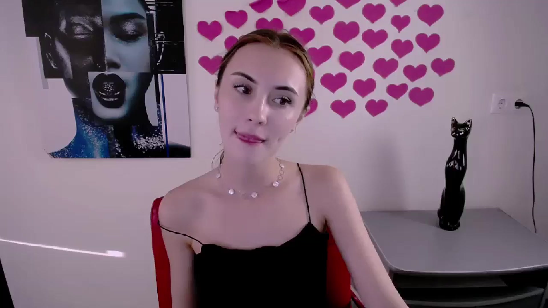 Gallery image thumbnail from Nikonara_'s myfreecams stream on, 06/18/2024, 16:59 image 14 of 20