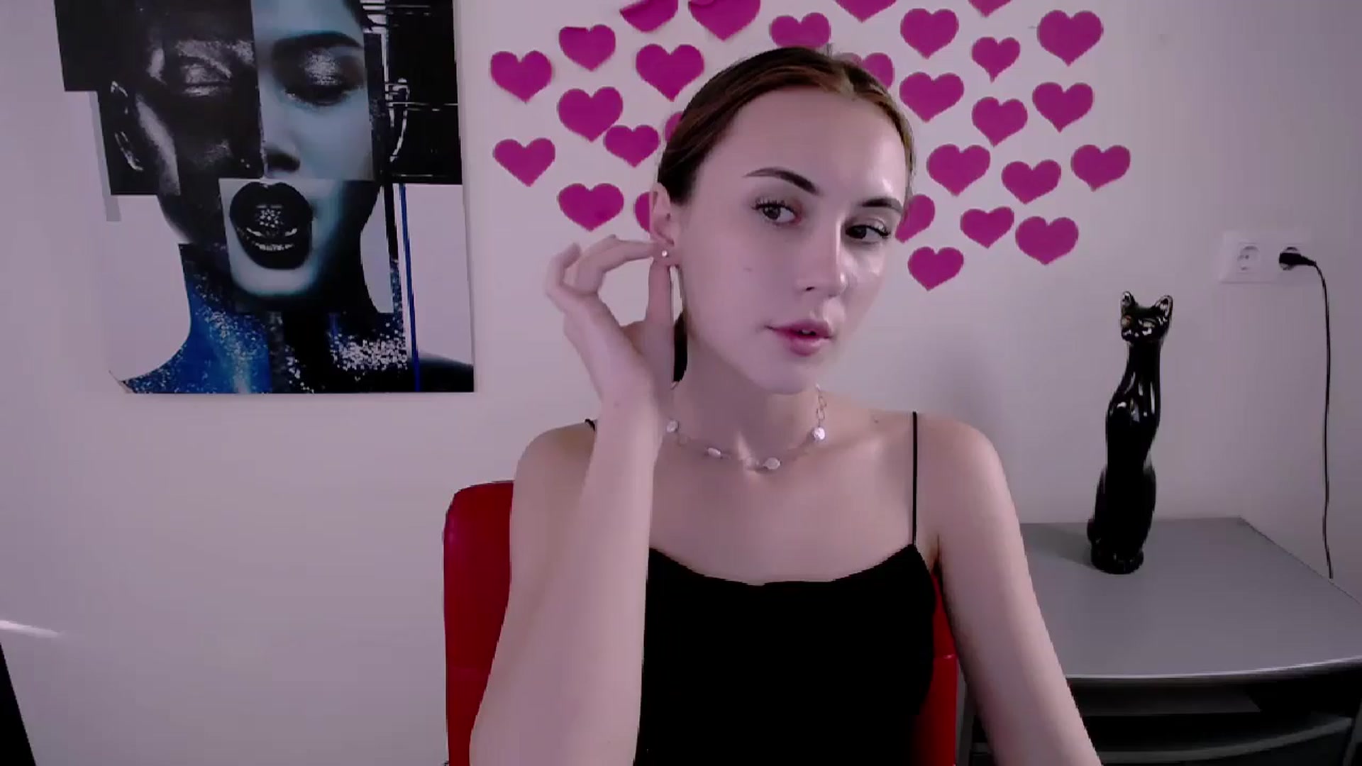 Gallery image thumbnail from Nikonara_'s myfreecams stream on, 06/18/2024, 16:59 image 1 of 20