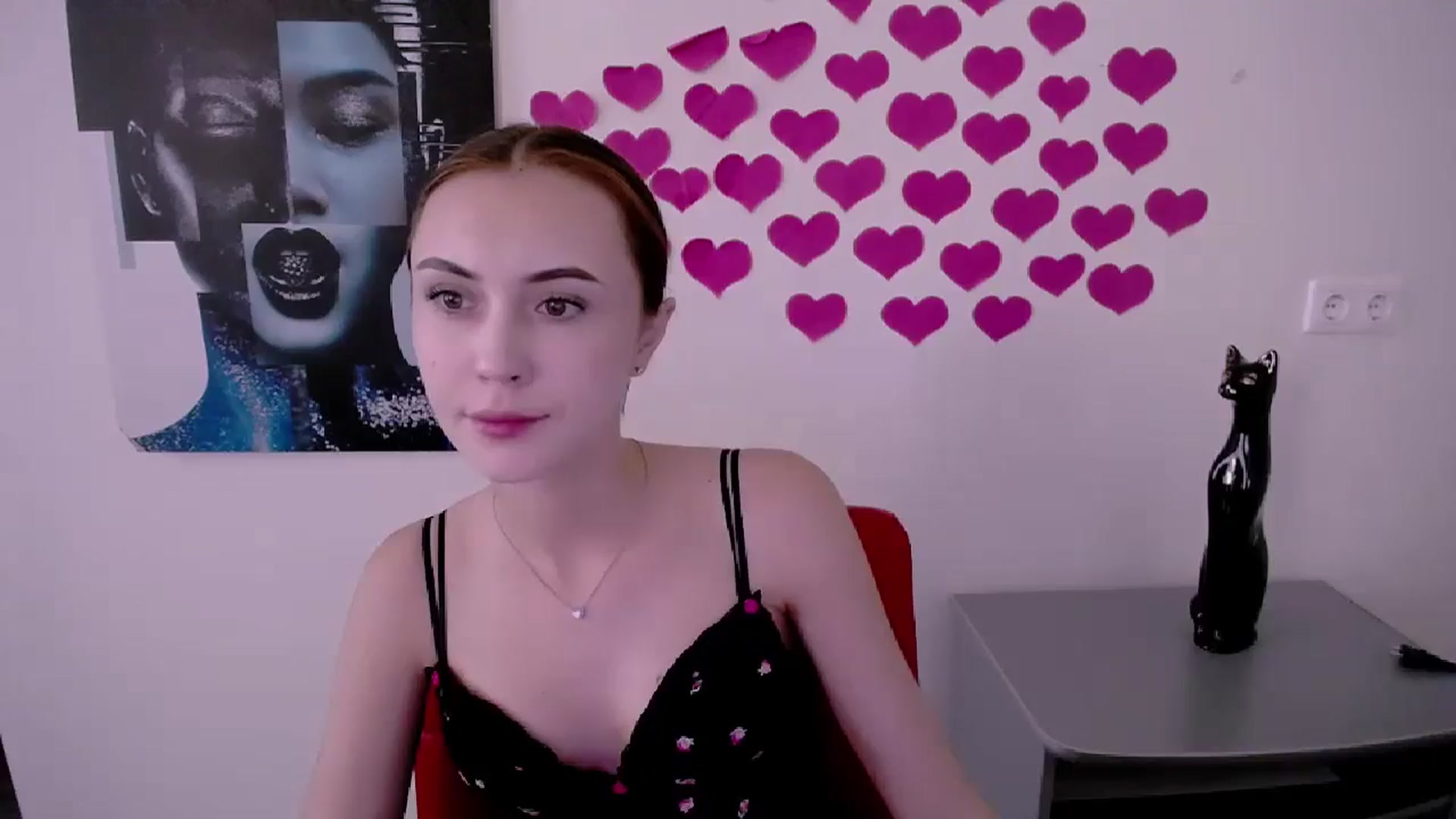Gallery image thumbnail from Nikonara_'s myfreecams stream on, 06/20/2024, 16:12 image 16 of 20