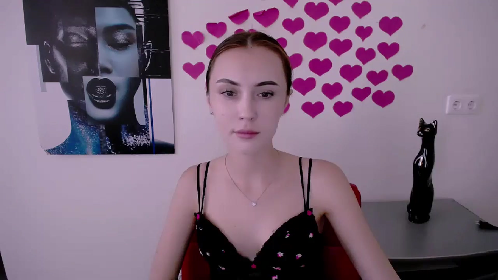 Gallery image thumbnail from Nikonara_'s myfreecams stream on, 06/20/2024, 16:12 image 7 of 20