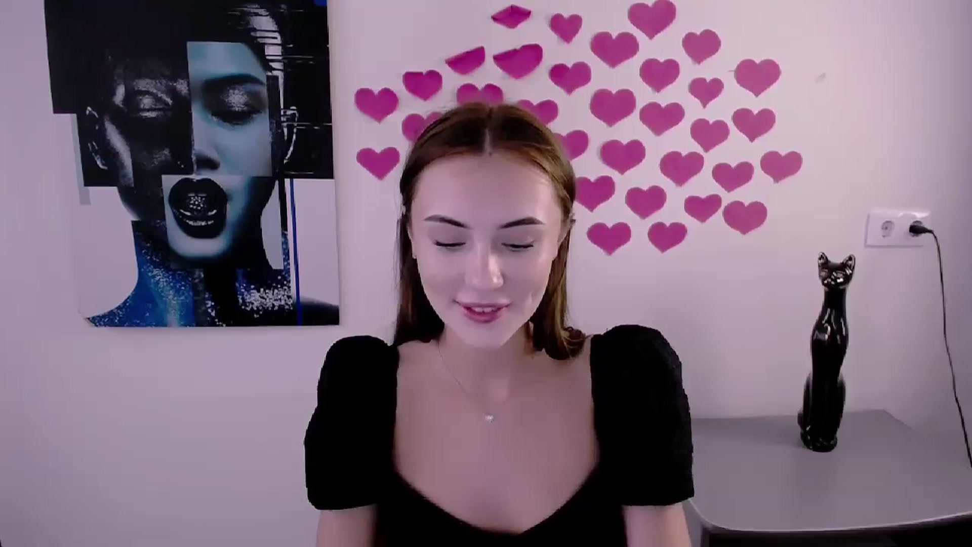Gallery image thumbnail from Nikonara_'s myfreecams stream on, 06/26/2024, 12:39 image 10 of 20
