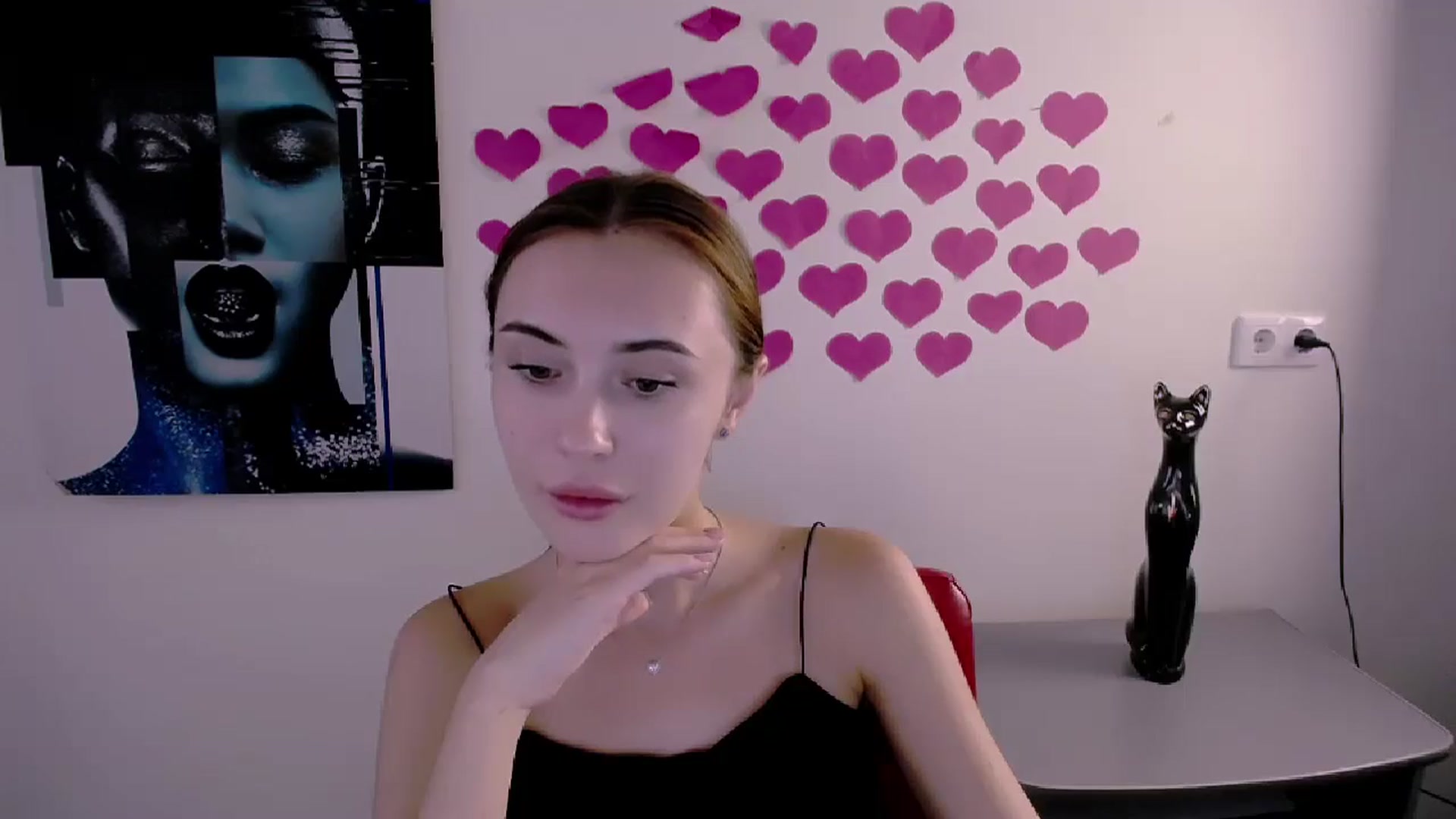 Gallery image thumbnail from Nikonara_'s myfreecams stream on, 07/07/2024, 16:27 image 8 of 20