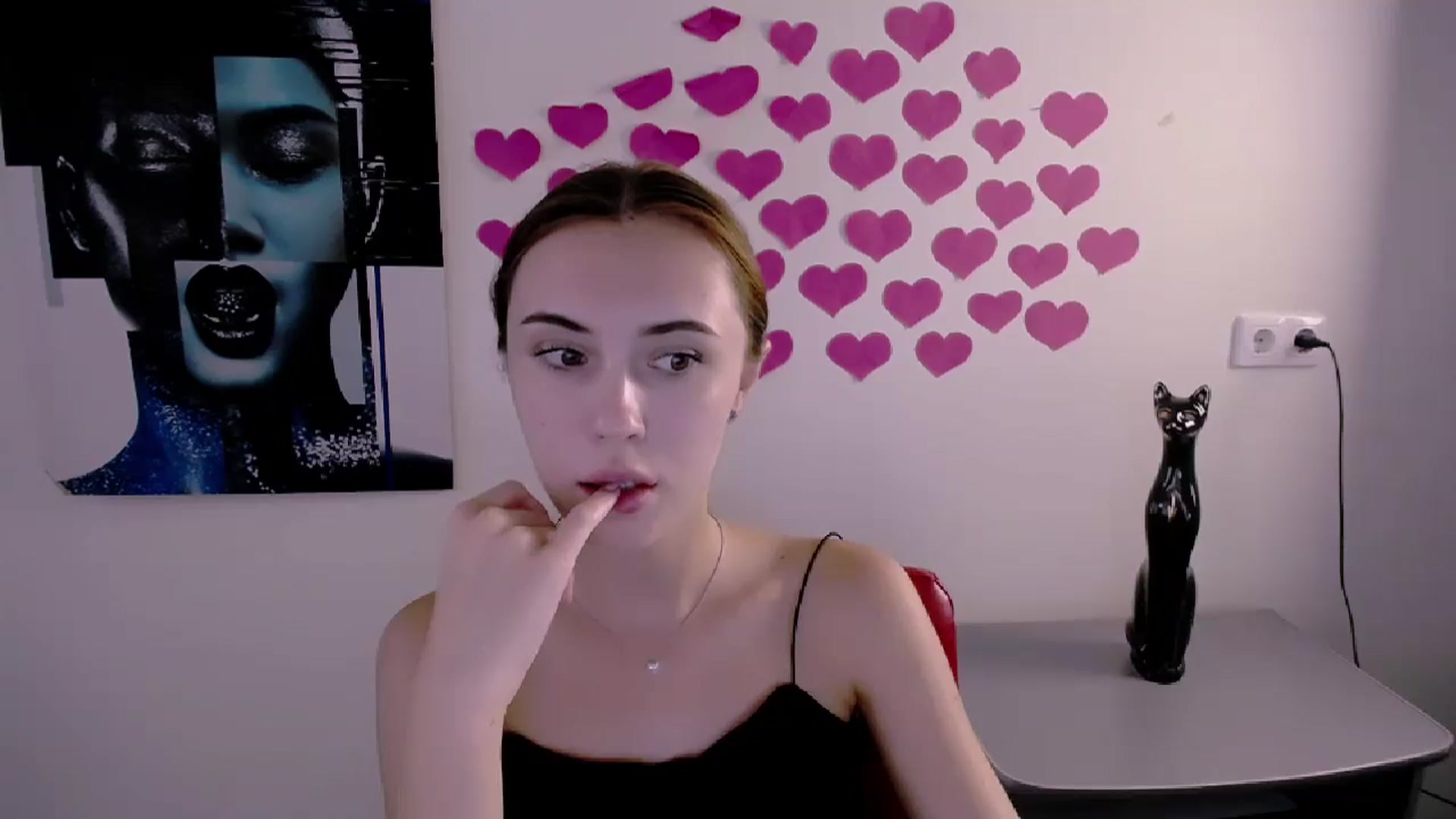 Gallery image thumbnail from Nikonara_'s myfreecams stream on, 07/07/2024, 16:27 image 12 of 20