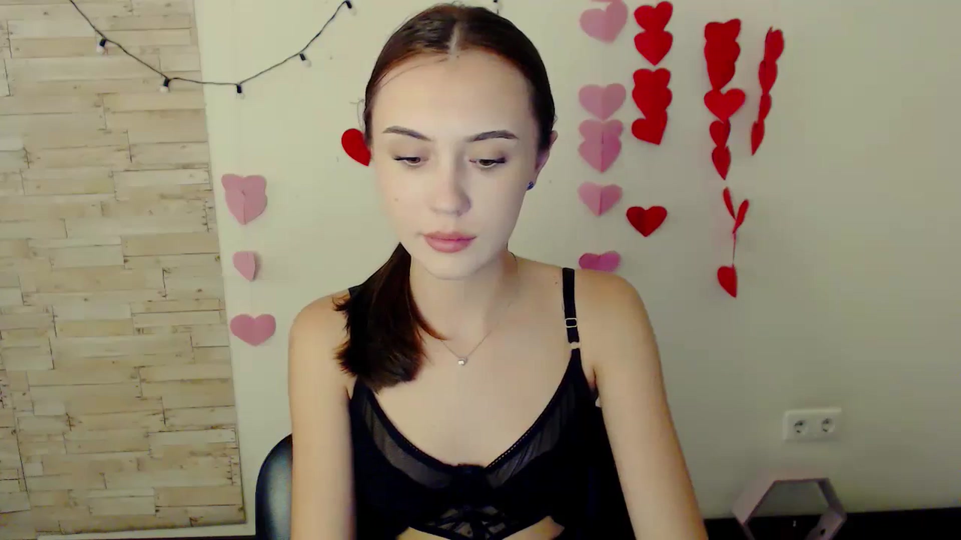 Gallery image thumbnail from Nikonara_'s myfreecams stream on, 07/09/2024, 12:36 image 3 of 20