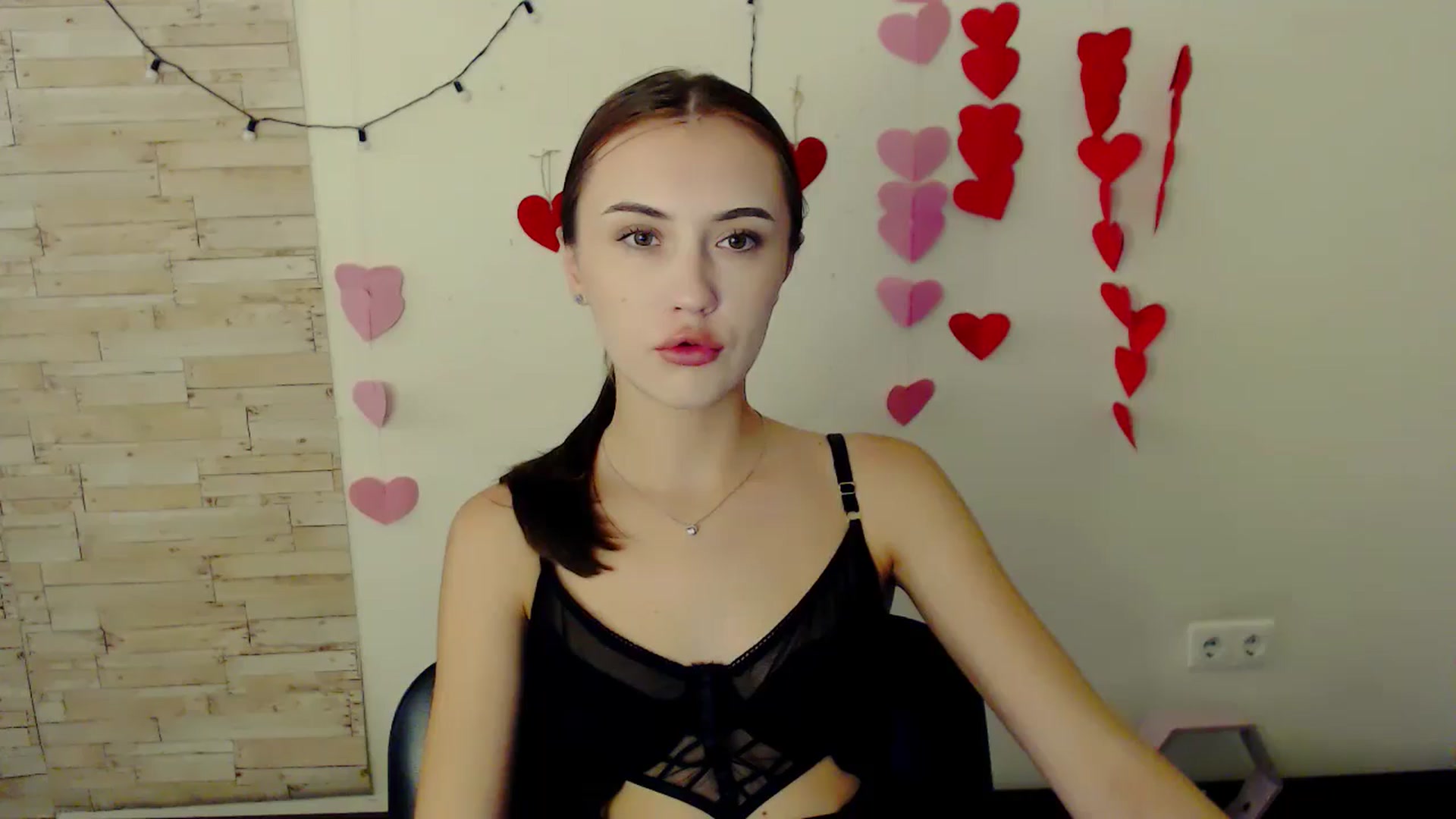 Gallery image thumbnail from Nikonara_'s myfreecams stream on, 07/09/2024, 12:36 image 1 of 20