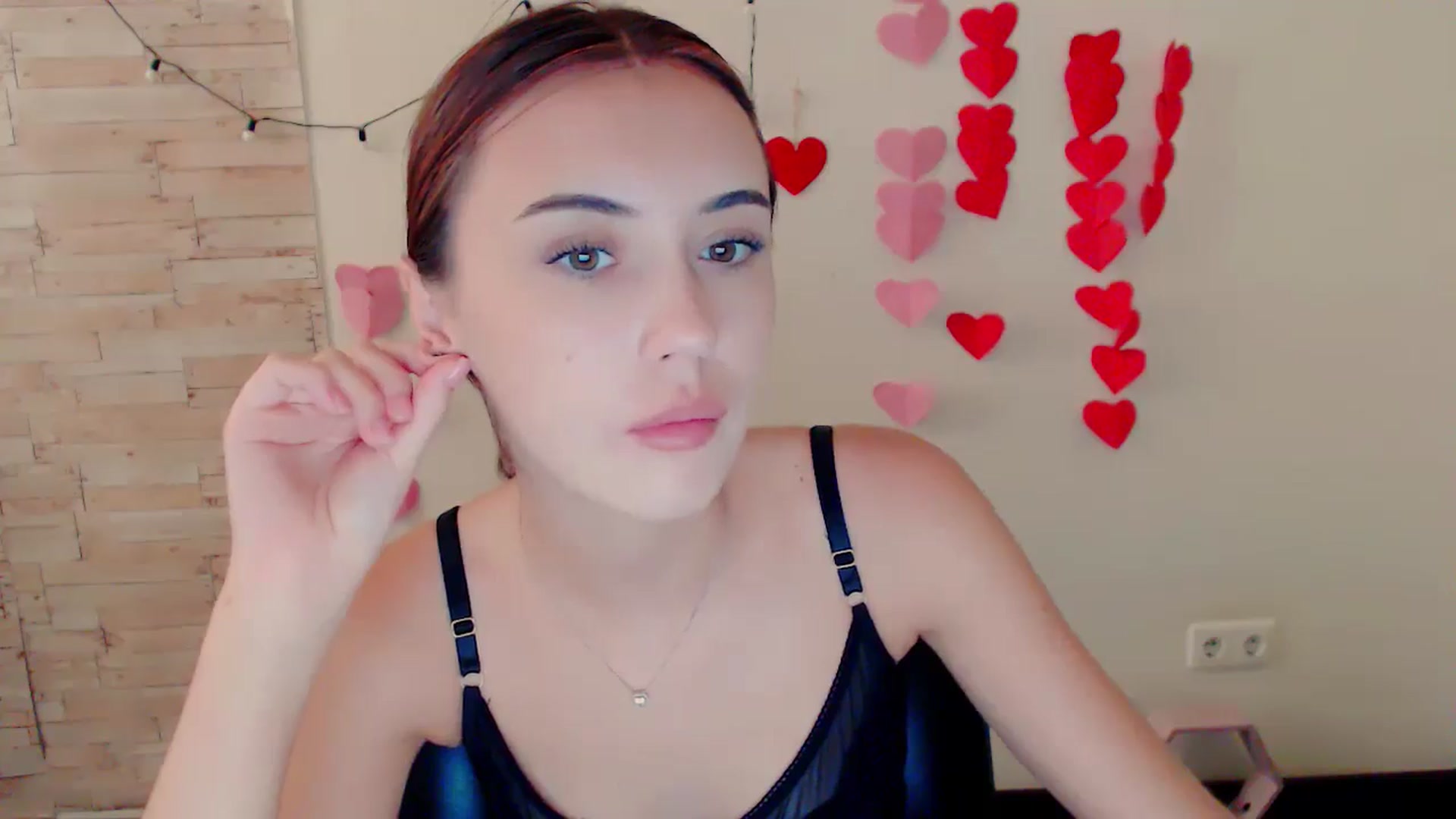Gallery image thumbnail from Nikonara_'s myfreecams stream on, 07/09/2024, 12:36 image 18 of 20
