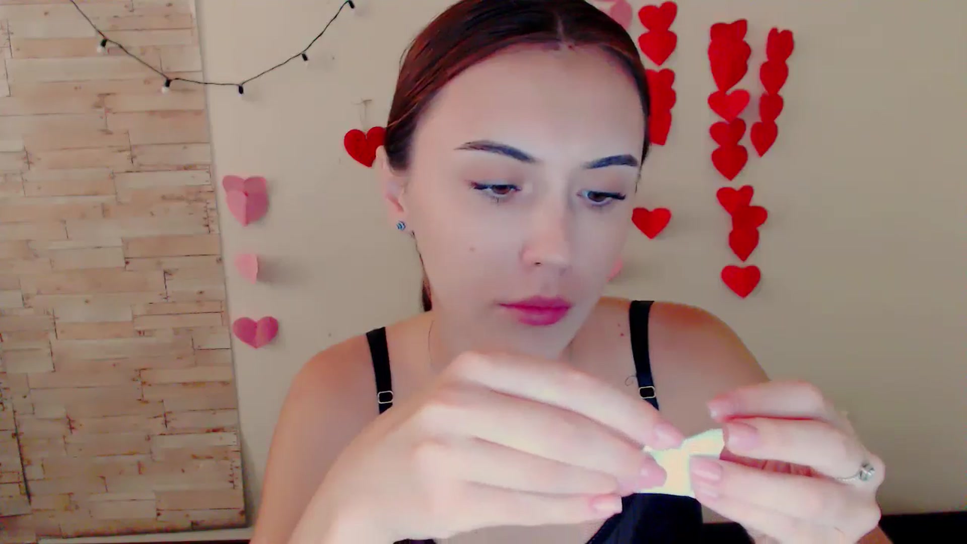 Gallery image thumbnail from Nikonara_'s myfreecams stream on, 07/09/2024, 13:55 image 13 of 20