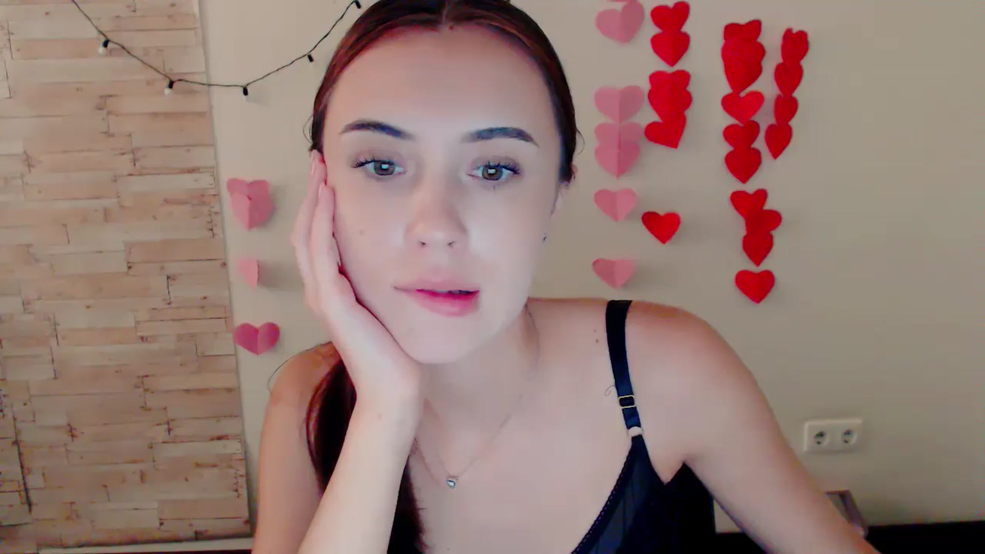 Gallery image thumbnail from Nikonara_'s myfreecams stream on, 07/09/2024, 13:55 image 12 of 20